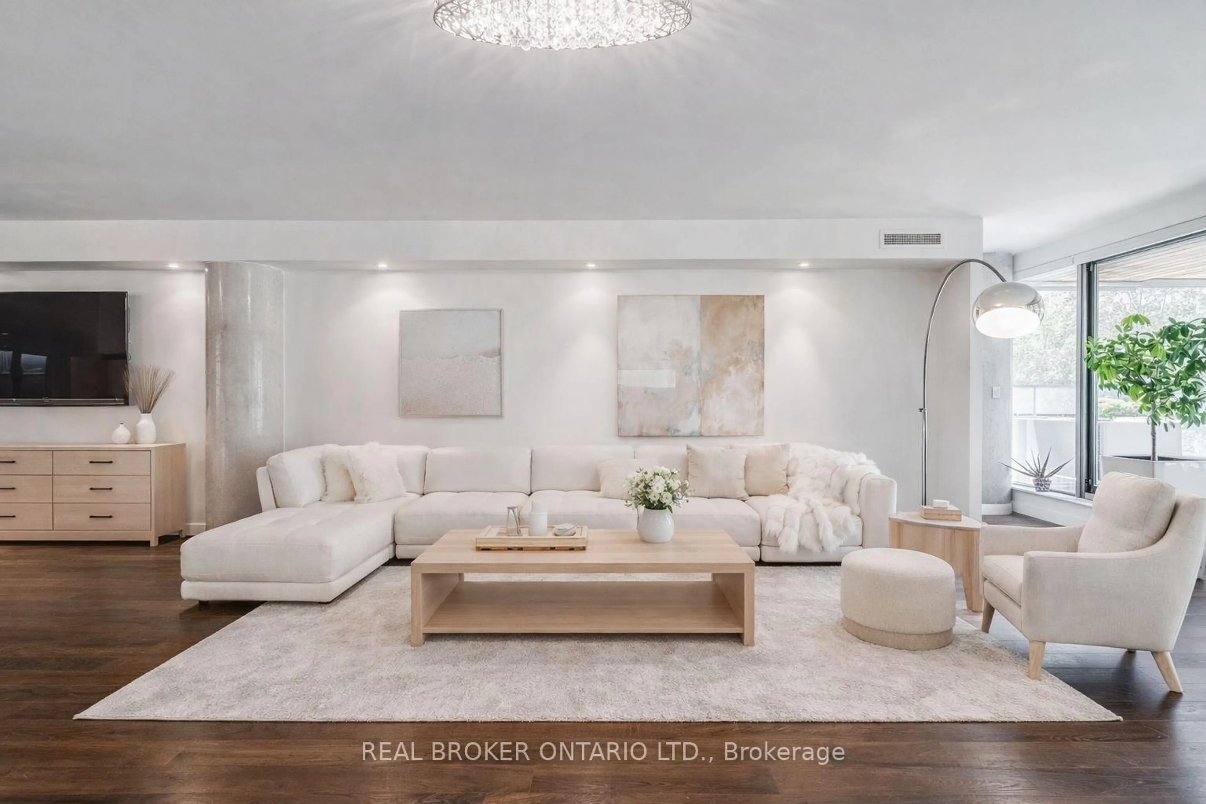 Living room with furniture, unknown for 500 Wellington St #201, Toronto Ontario M5V 1E3