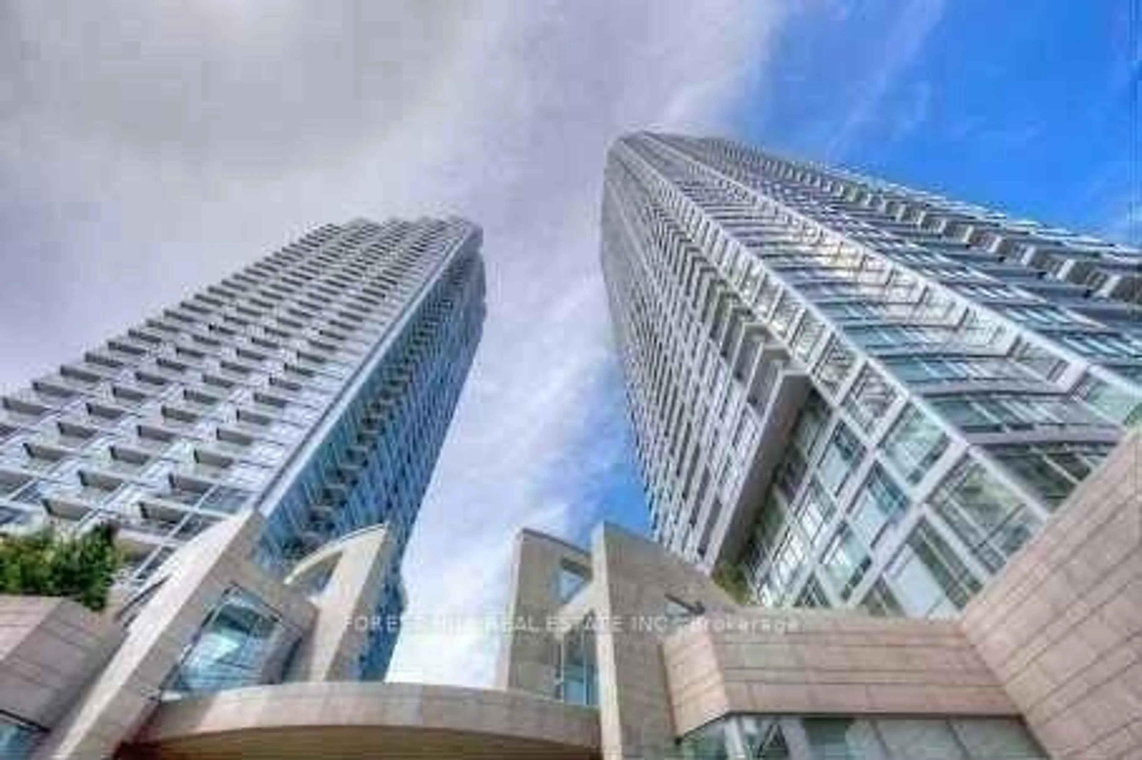 Indoor foyer for 2191 Yonge St #803, Toronto Ontario M4S 3H8