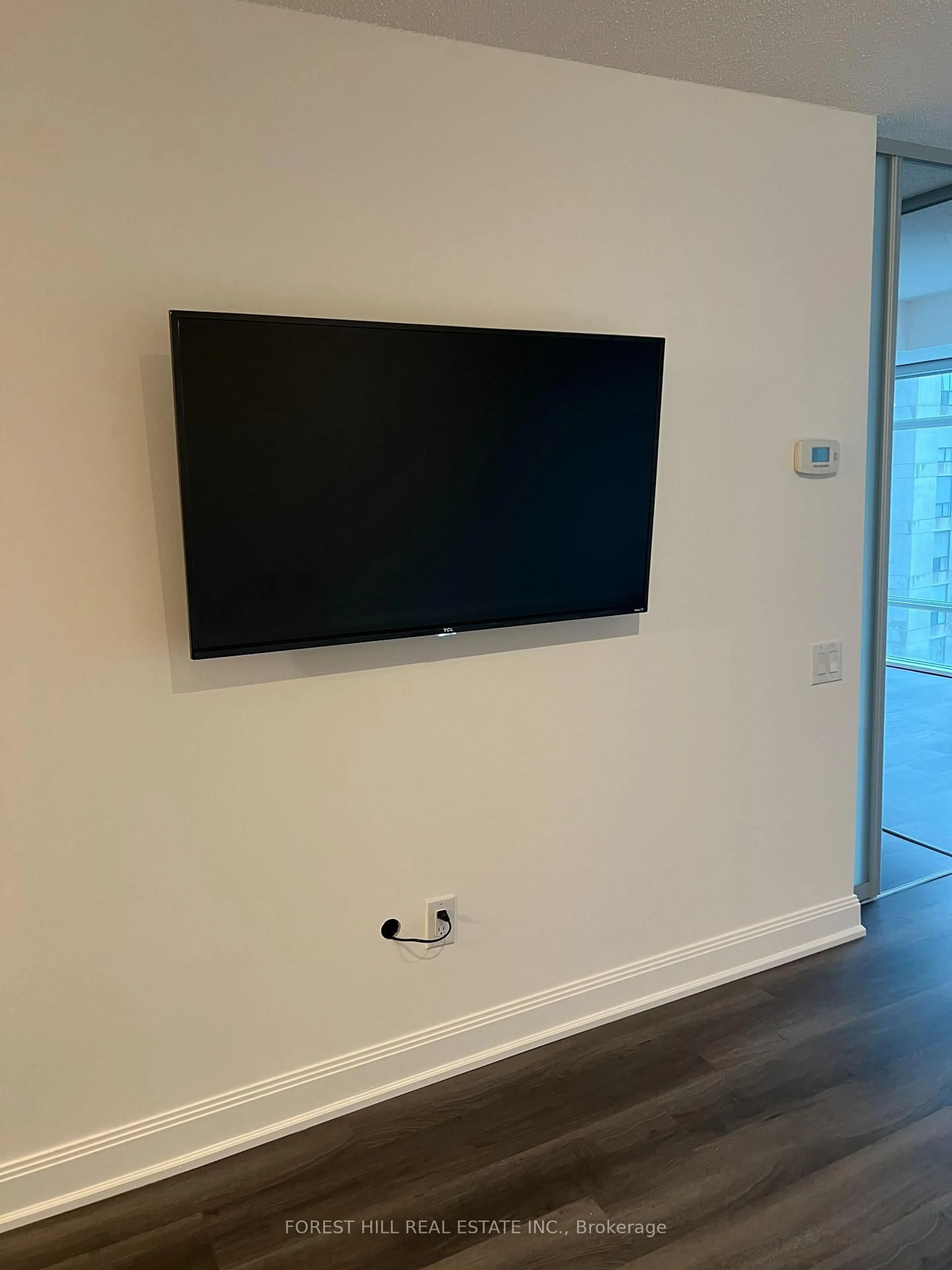 A pic of a room for 2191 Yonge St #803, Toronto Ontario M4S 3H8