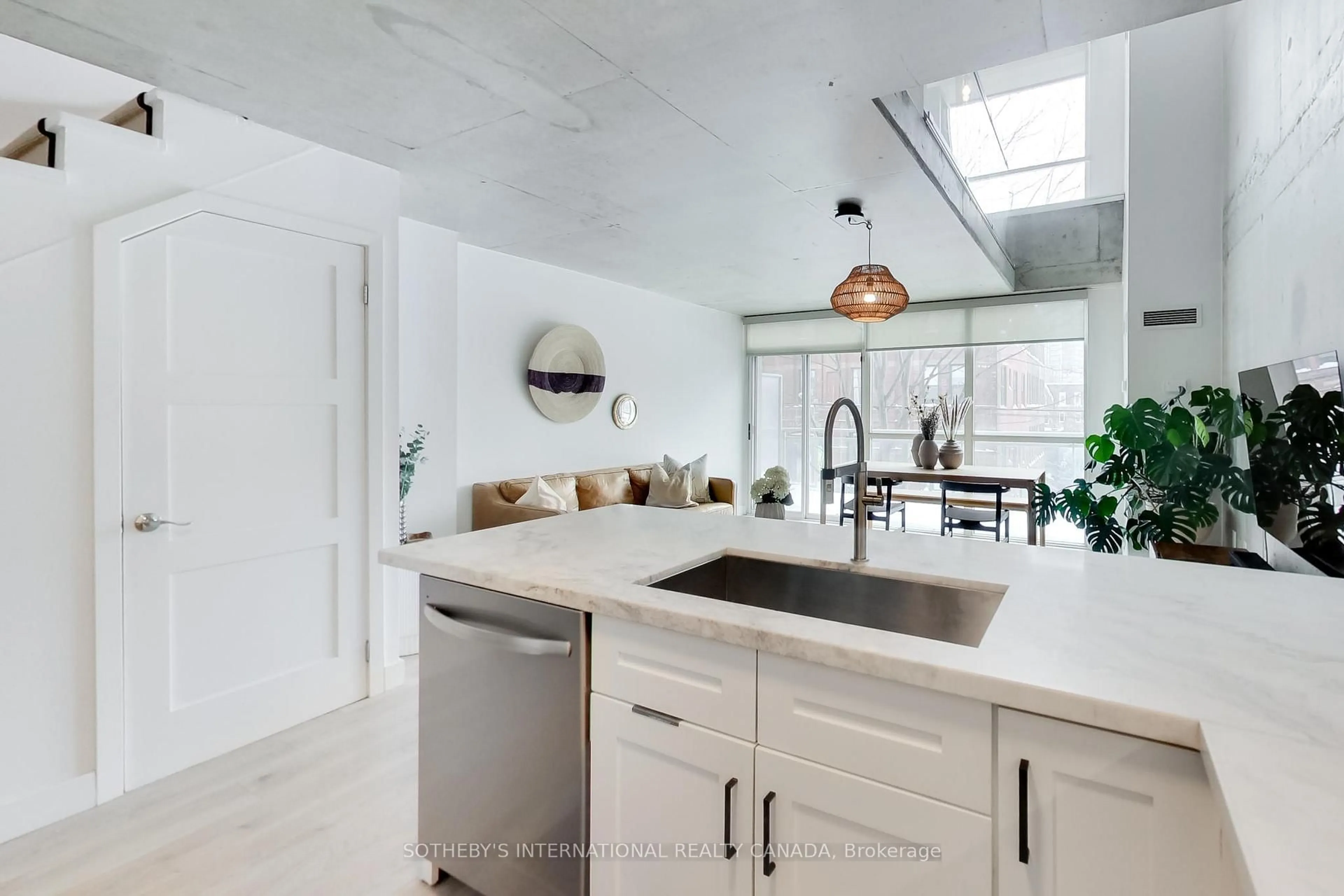 Contemporary kitchen, ceramic/tile floor for 954 King St #312, Toronto Ontario M6K 3L9