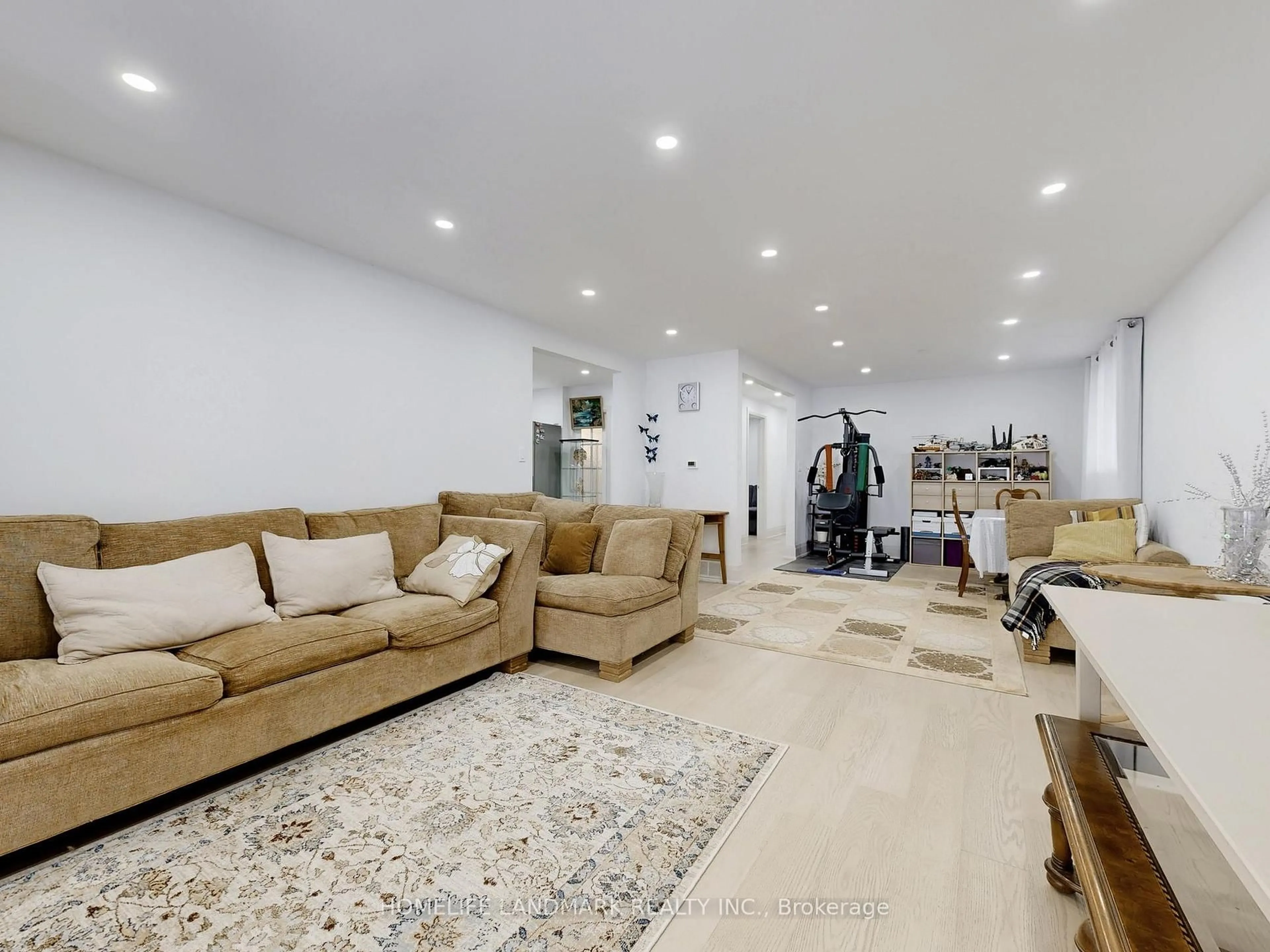 Living room with furniture, unknown for 50 Bruce Farm Dr, Toronto Ontario M2H 1G5