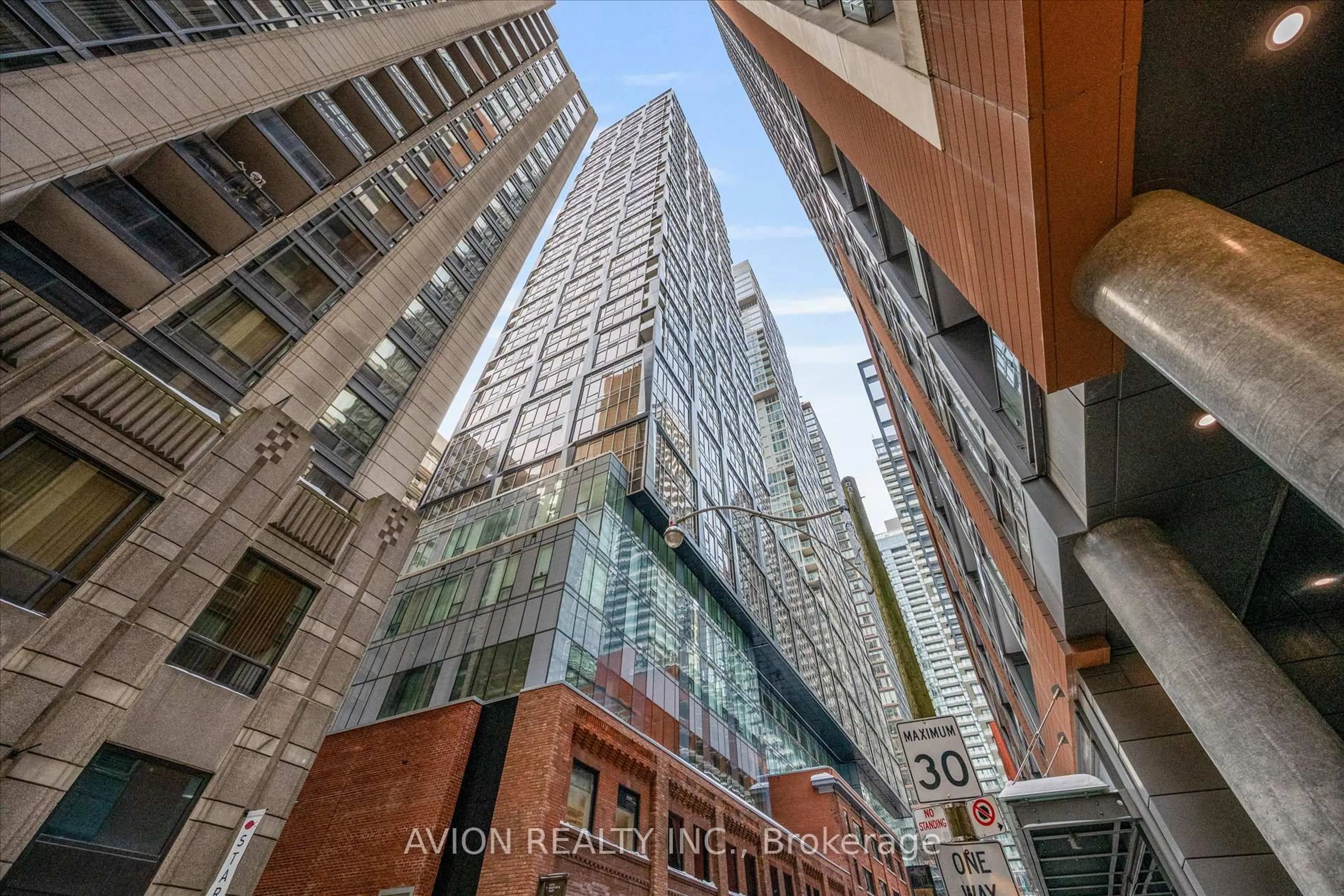 Indoor foyer for 15 Mercer St #3408, Toronto Ontario M5V 0T8