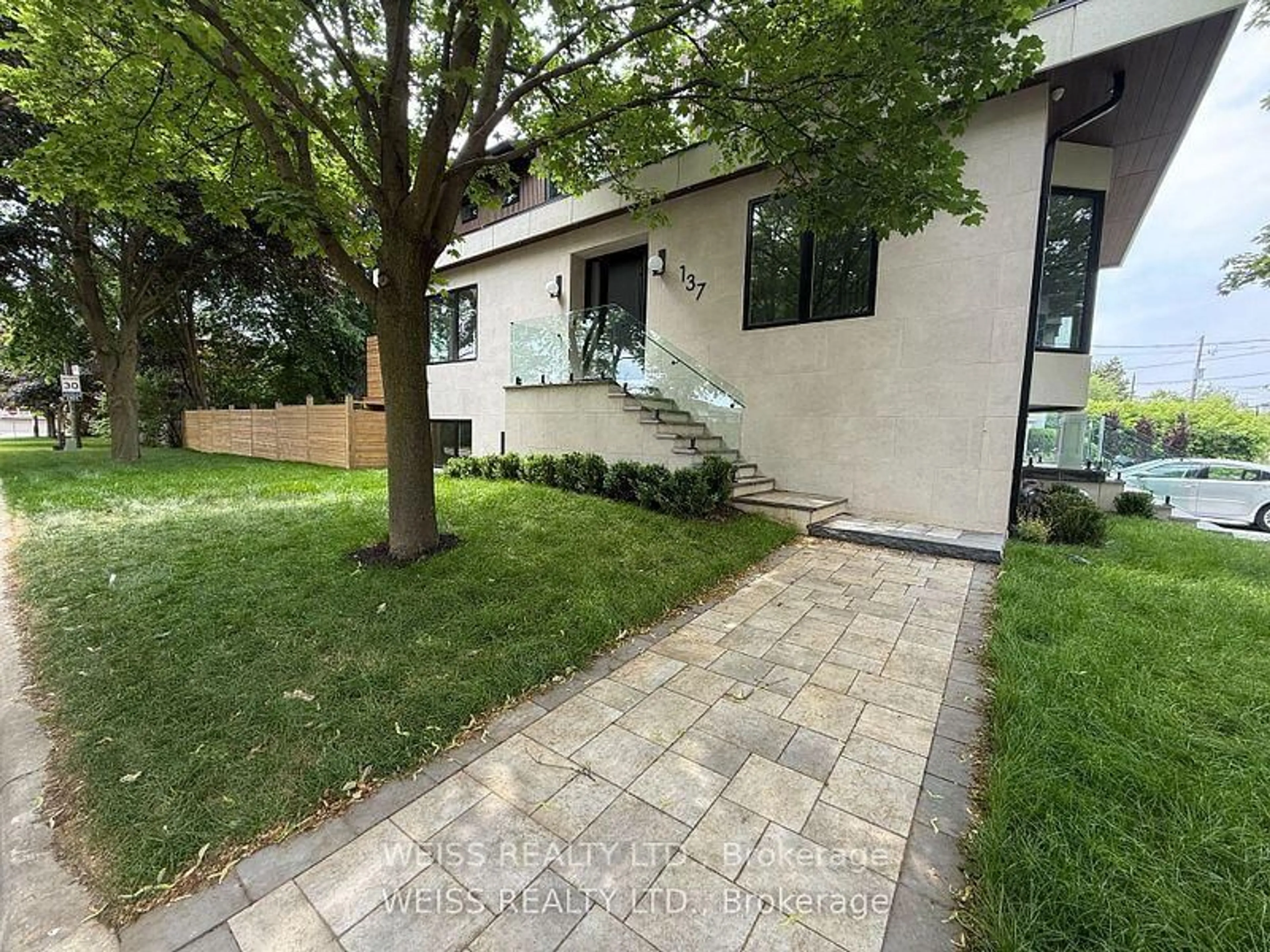Home with brick exterior material, street for 137 Bannockburn Ave, Toronto Ontario M5M 2N4