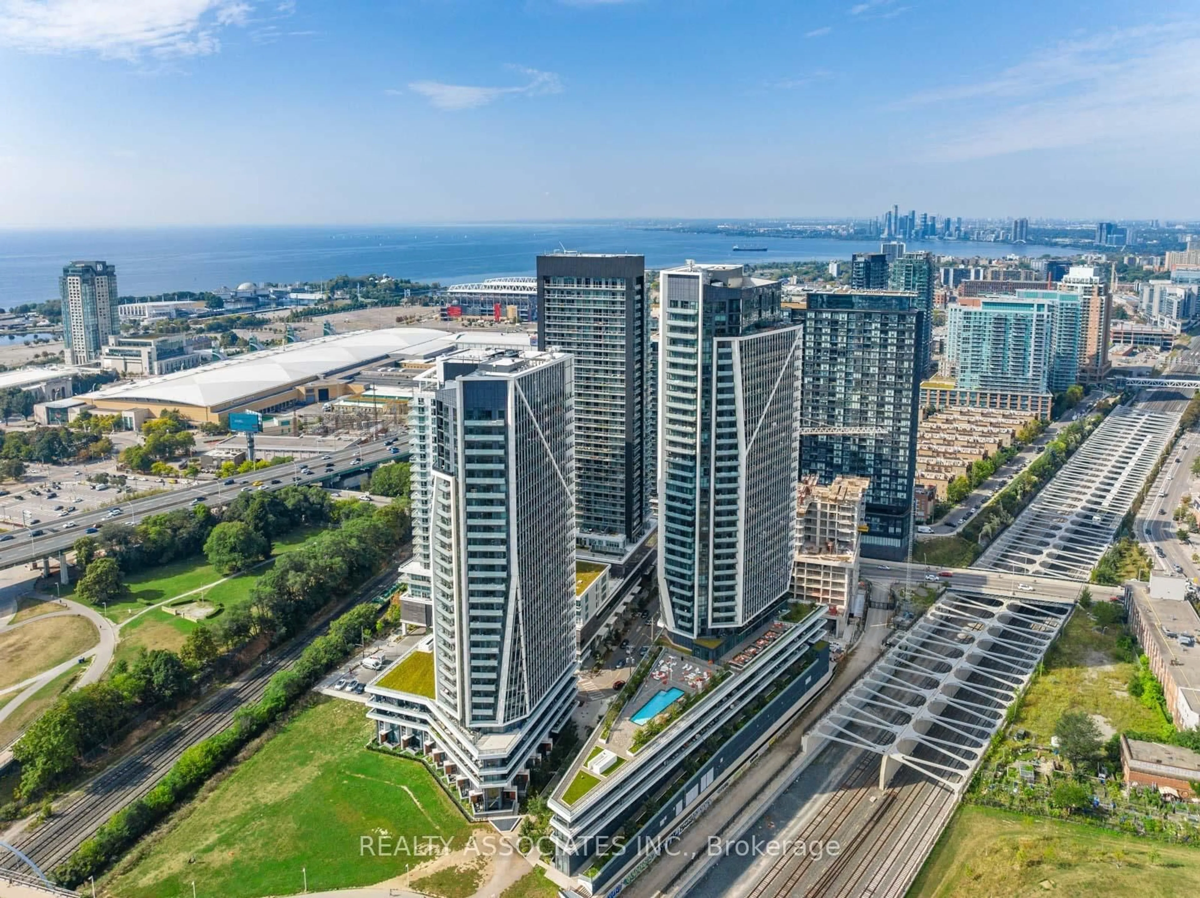 A pic from outside/outdoor area/front of a property/back of a property/a pic from drone, city buildings view from balcony for 50 Ordnance St #2204, Toronto Ontario M6K 0C9