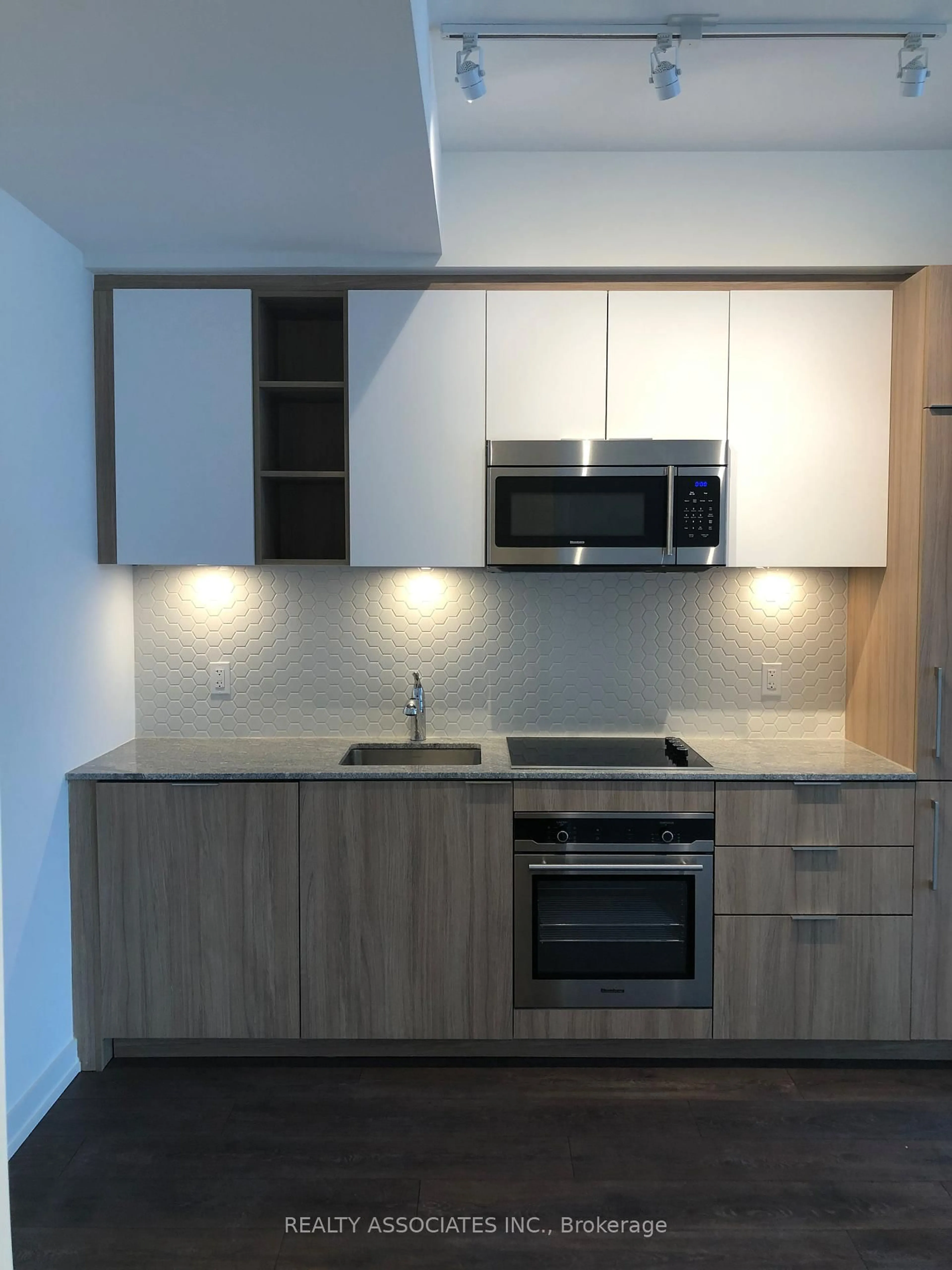 Standard kitchen, wood/laminate floor for 50 Ordnance St #2204, Toronto Ontario M6K 0C9