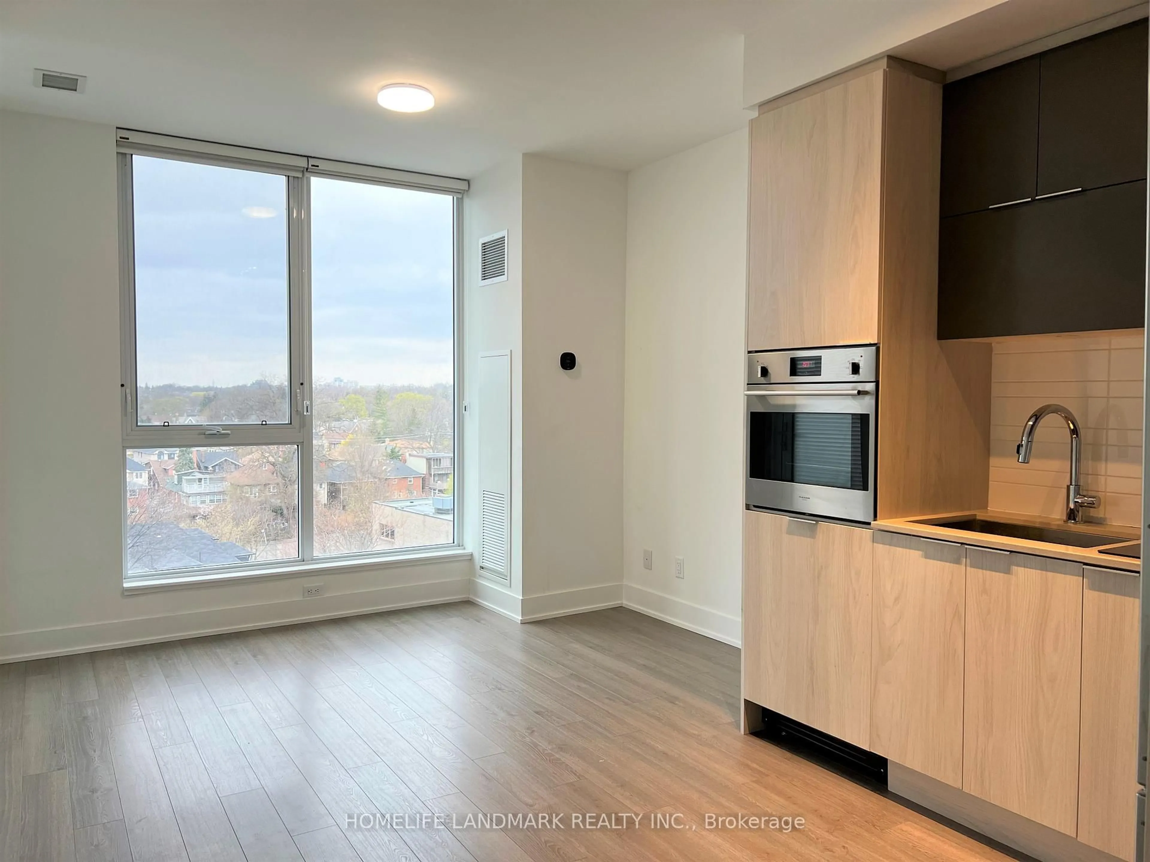 Standard kitchen, unknown for 1 Belsize Dr #621, Toronto Ontario M4S 0B9