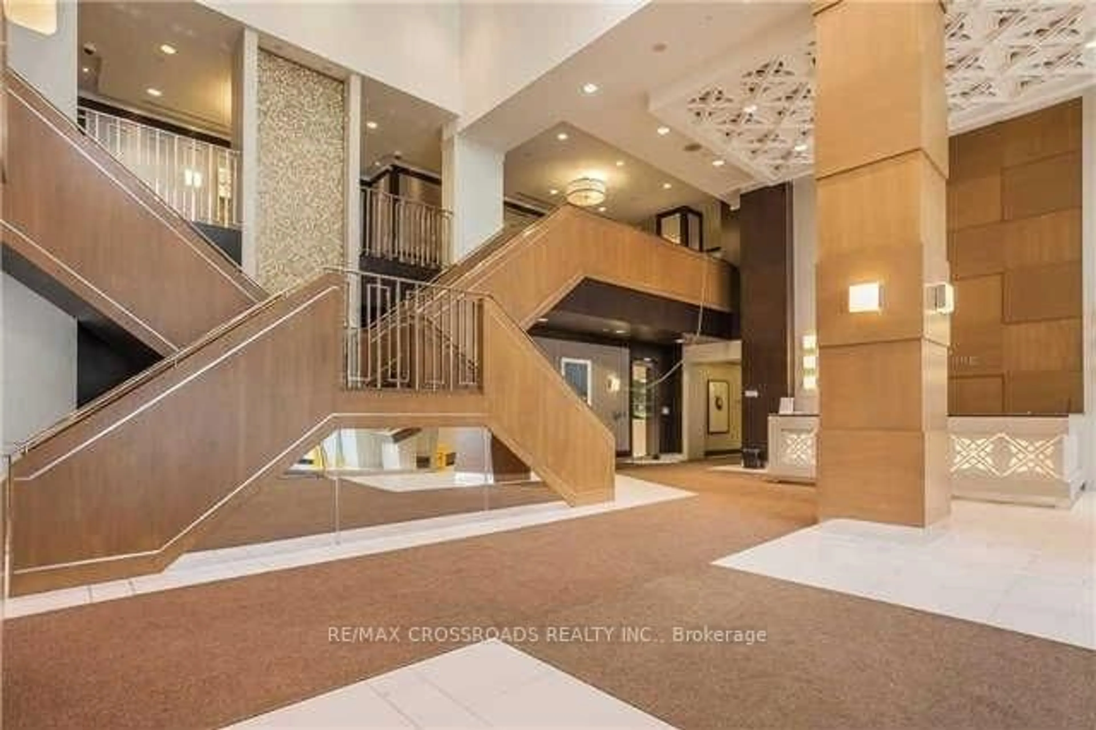 Indoor foyer for 100 Harrison Garden Blvd #905, Toronto Ontario M2N 0C2
