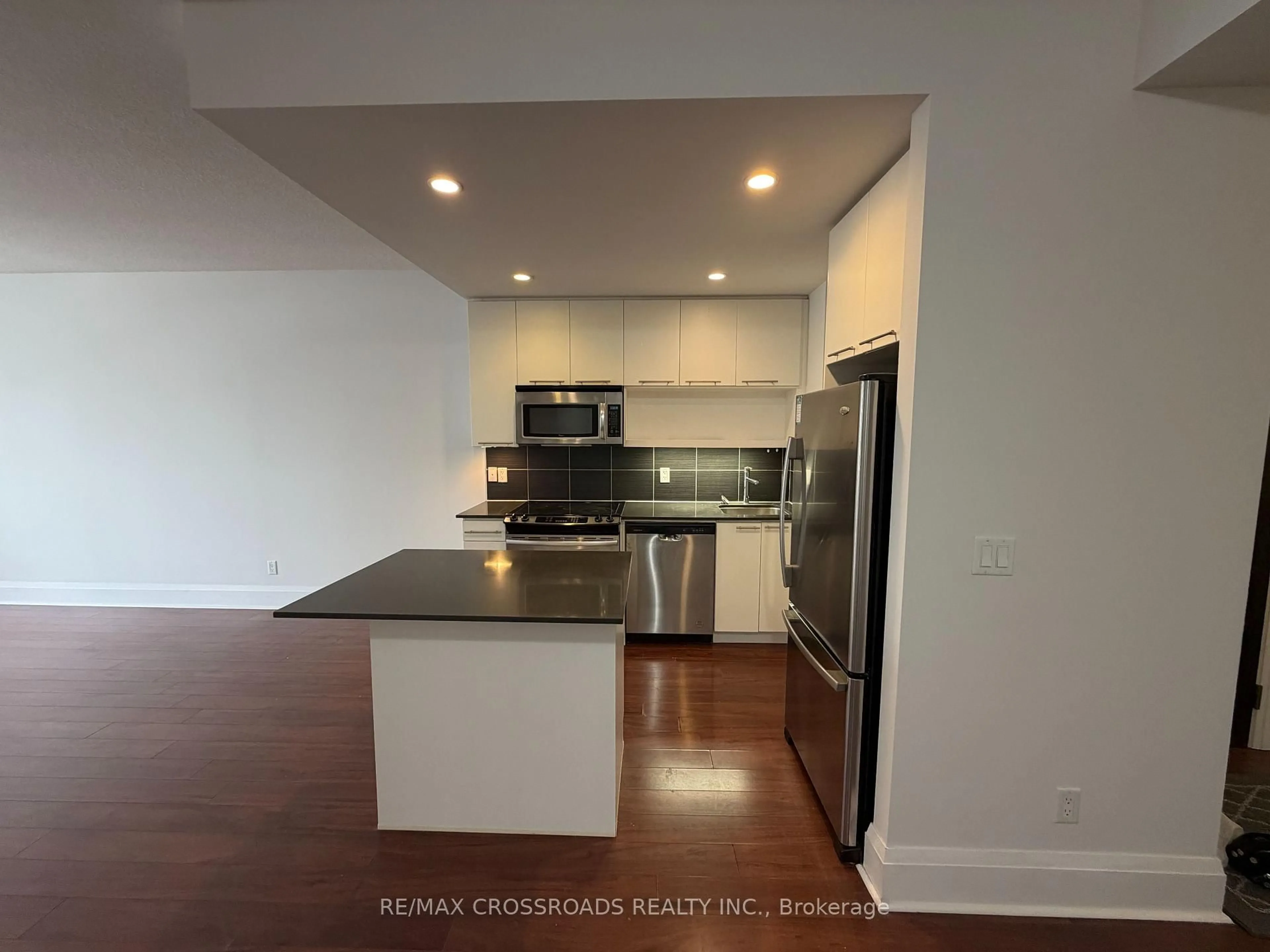 Open concept kitchen, unknown for 100 Harrison Garden Blvd #905, Toronto Ontario M2N 0C2