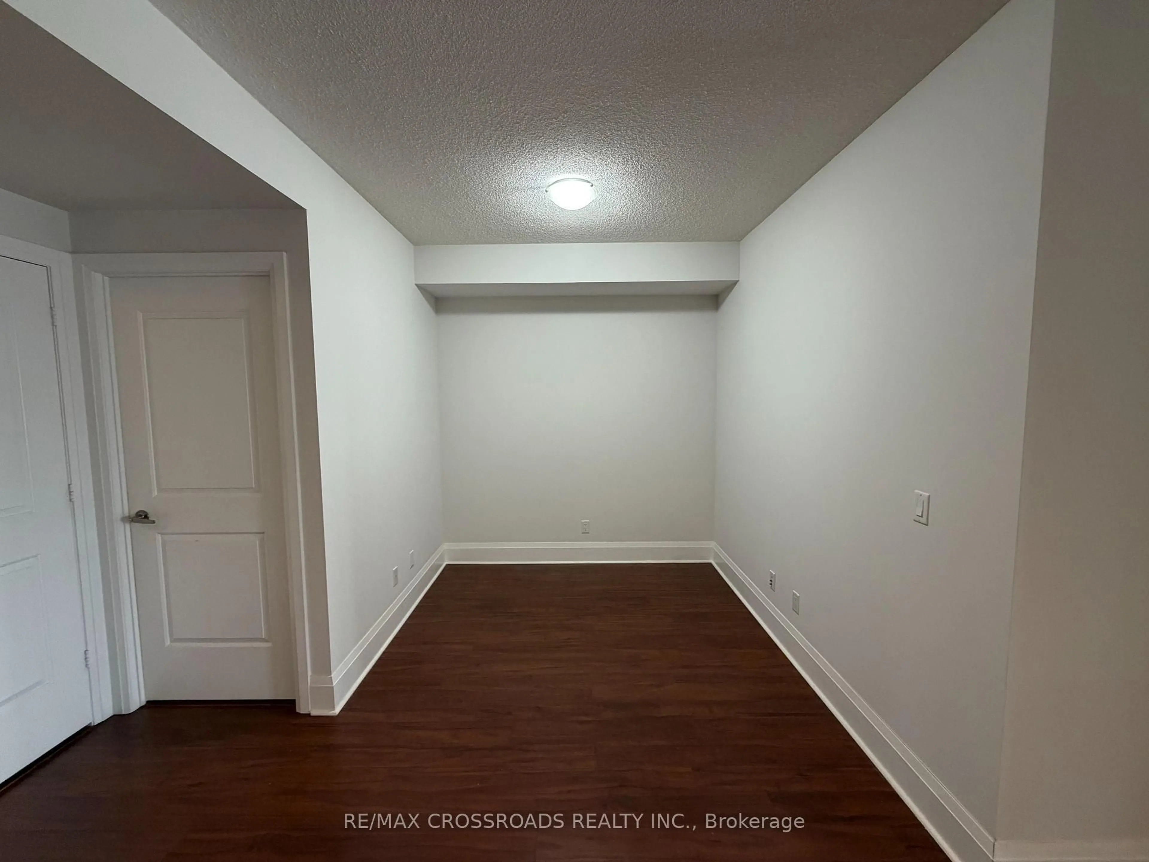 A pic of a room for 100 Harrison Garden Blvd #905, Toronto Ontario M2N 0C2