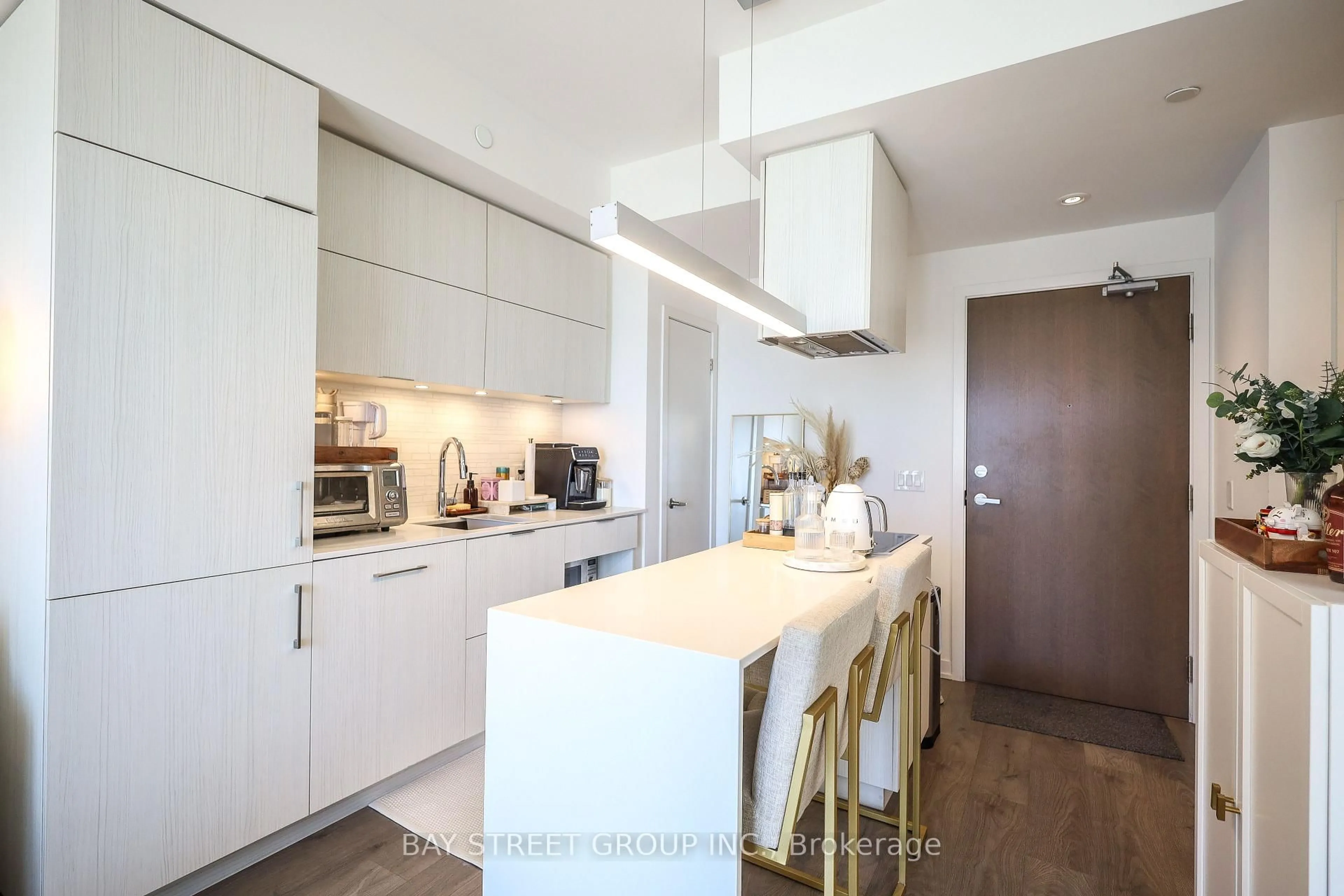 Open concept kitchen, unknown for 20 Richardson St #1204, Toronto Ontario M5A 0S6