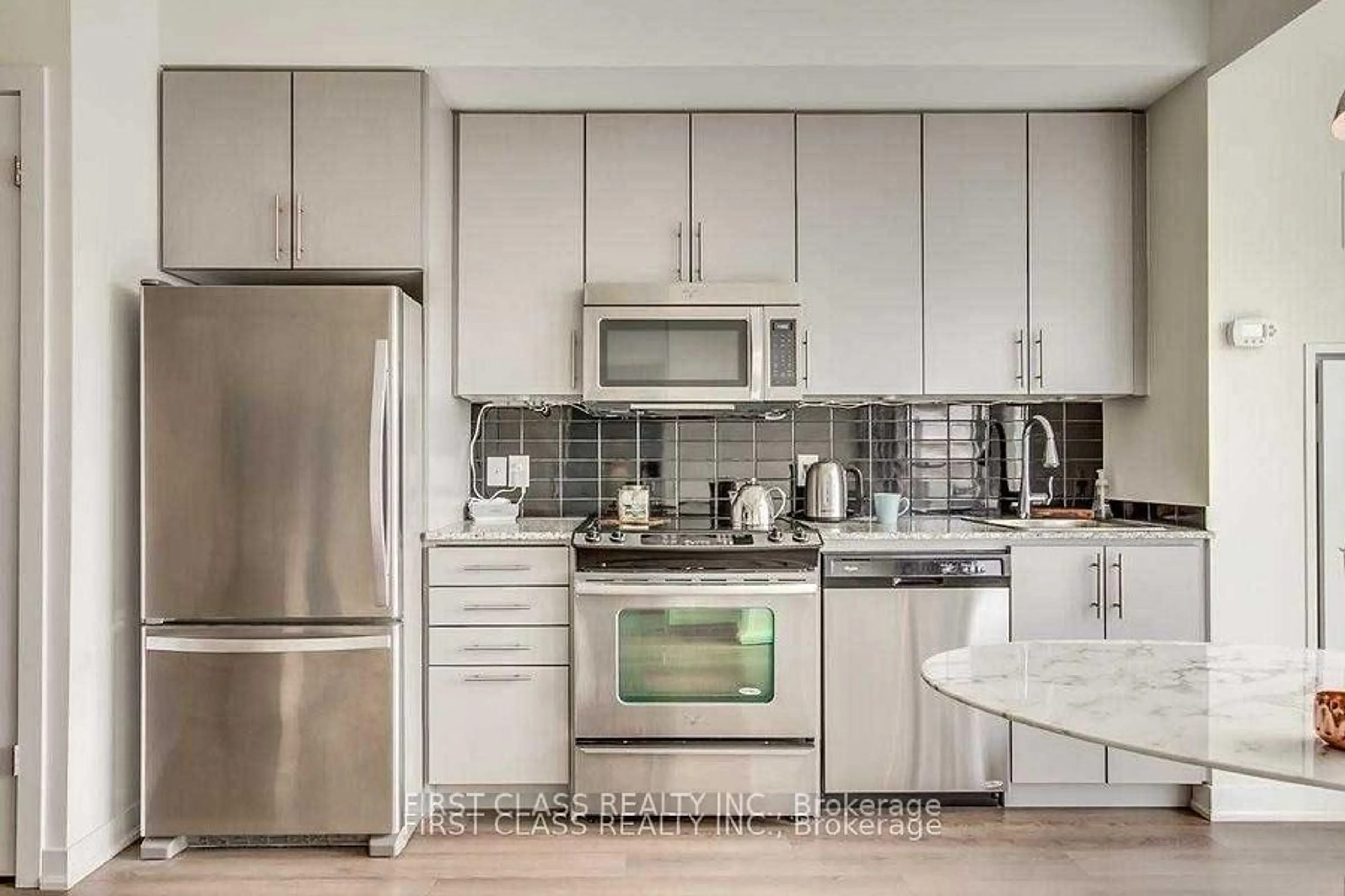 Contemporary kitchen, unknown for 60 Berwick Ave #606, Toronto Ontario M5P 0A3