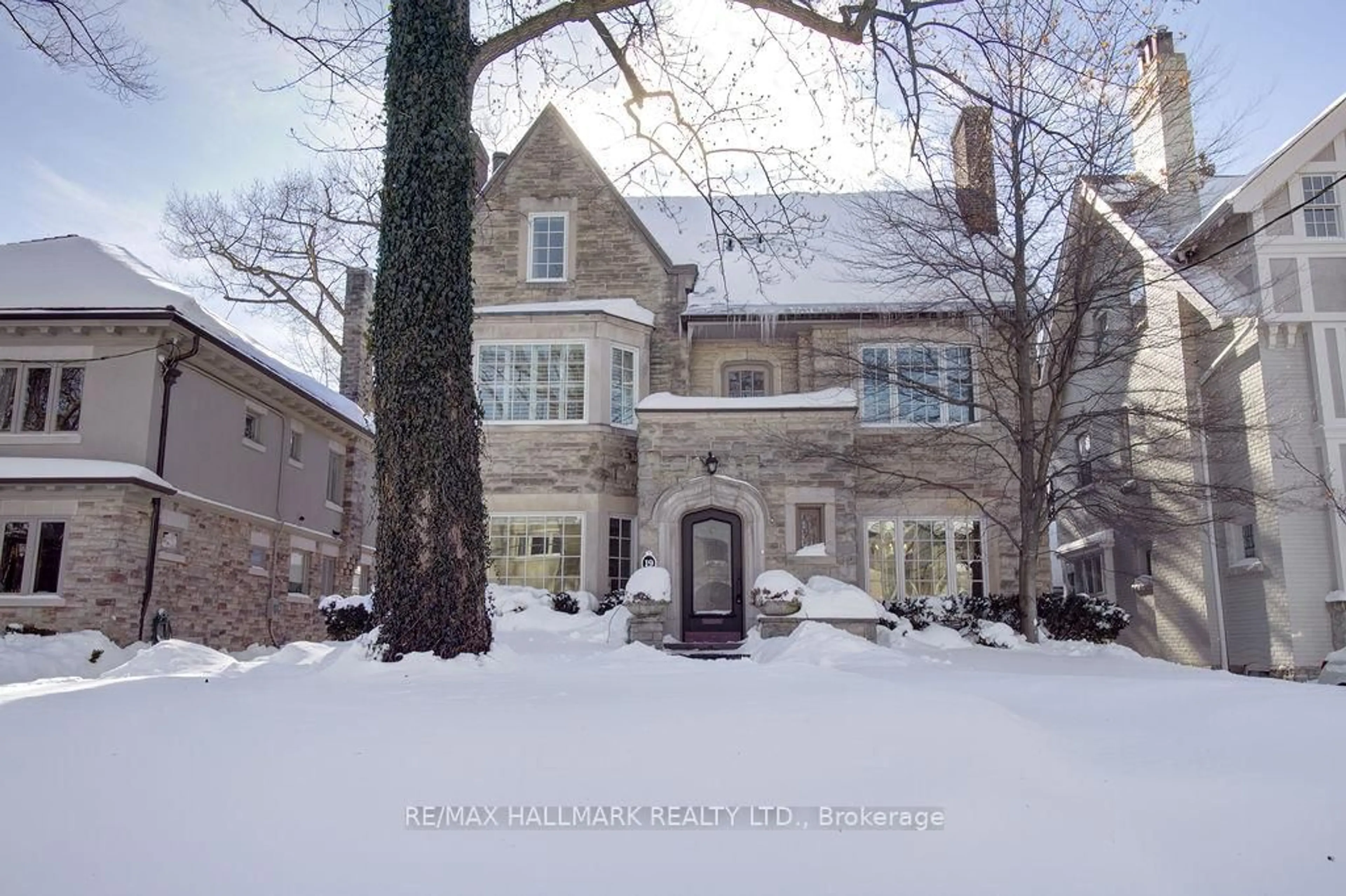 Home with brick exterior material, street for 19 Whitney Ave, Toronto Ontario M4W 2A7