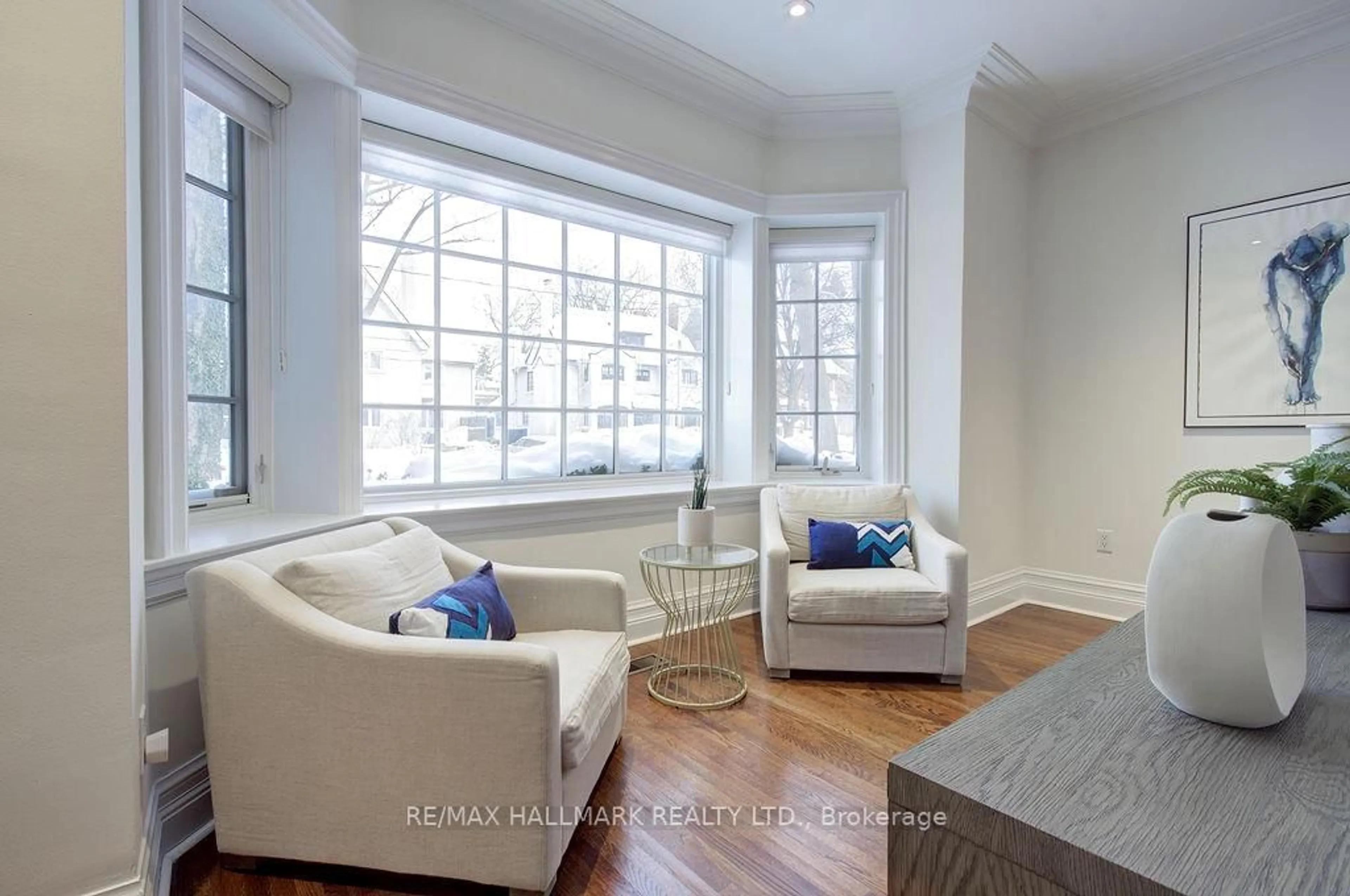 Living room with furniture, ceramic/tile floor for 19 Whitney Ave, Toronto Ontario M4W 2A7