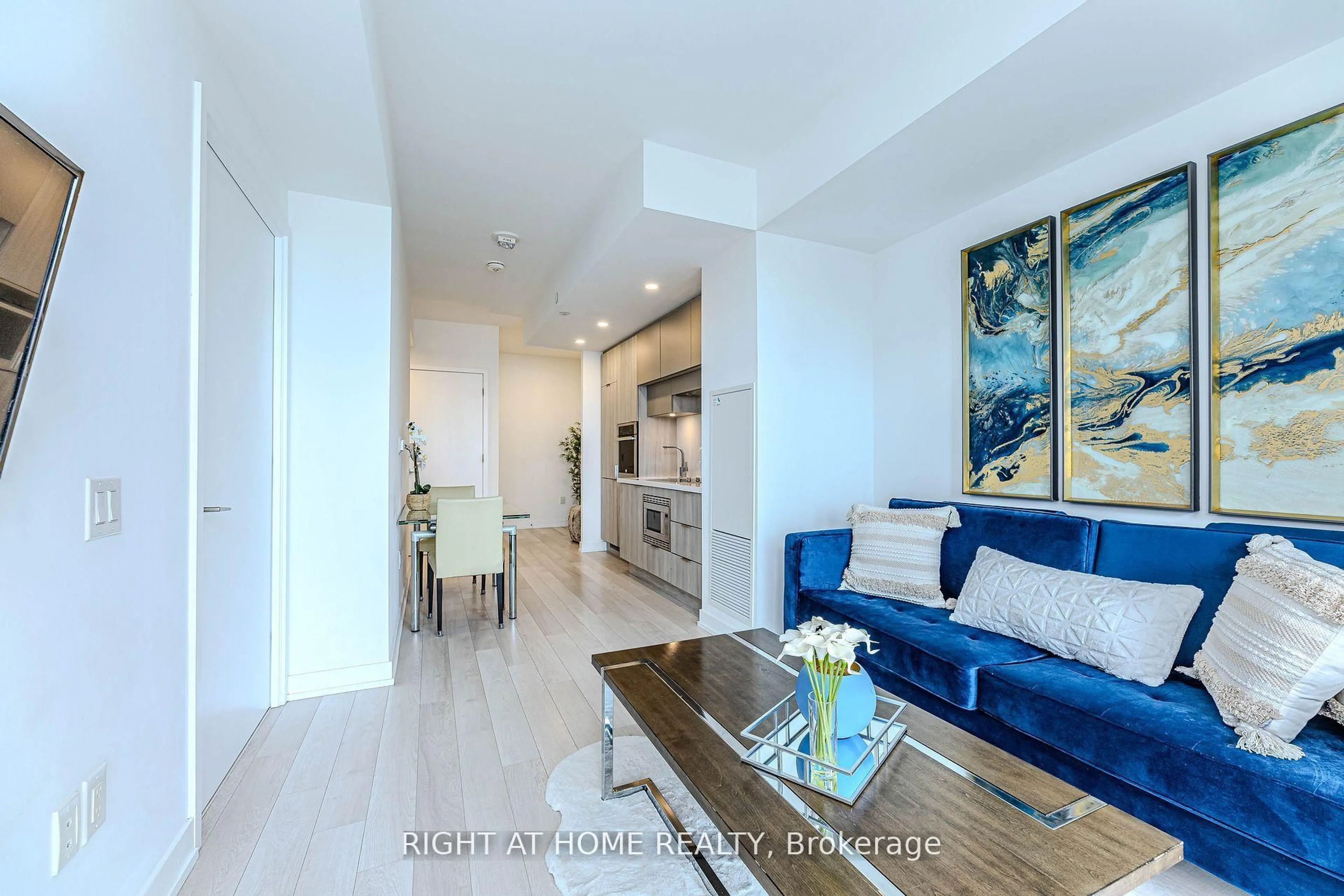 Living room with furniture, unknown for 39 Roehampton Ave #1301, Toronto Ontario M4P 0G1