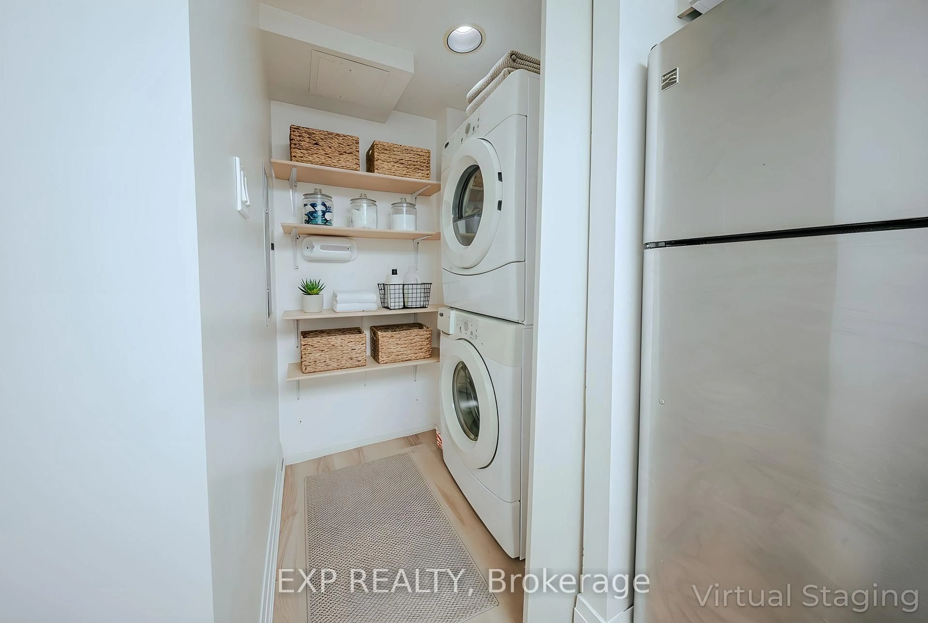 Laundry room for 268 Ridley Blvd #310, Toronto Ontario M5M 4N3