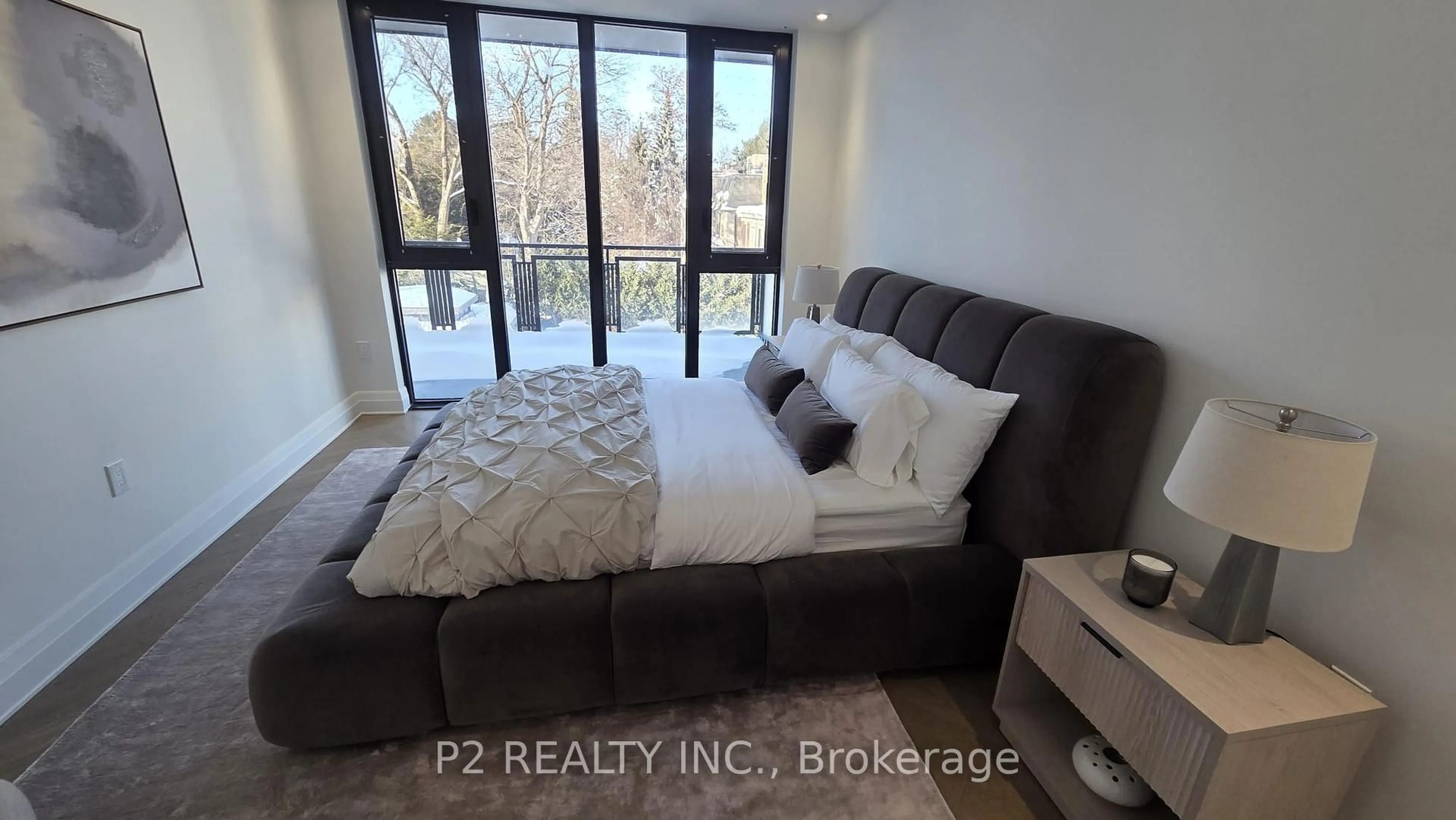 A pic of a room for 2 Forest Hill Rd #312, Toronto Ontario M4V 2L3