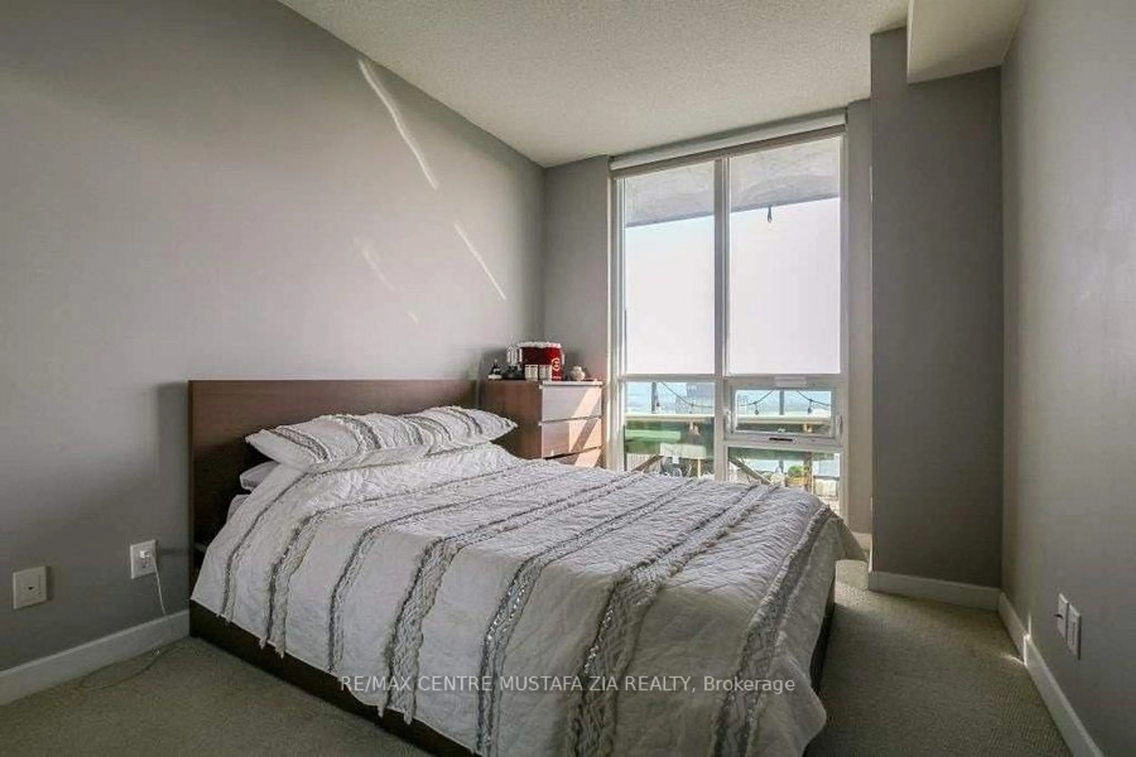 Bedroom with bed, unknown for 33 Bay St #4110, Toronto Ontario M5J 2Z3