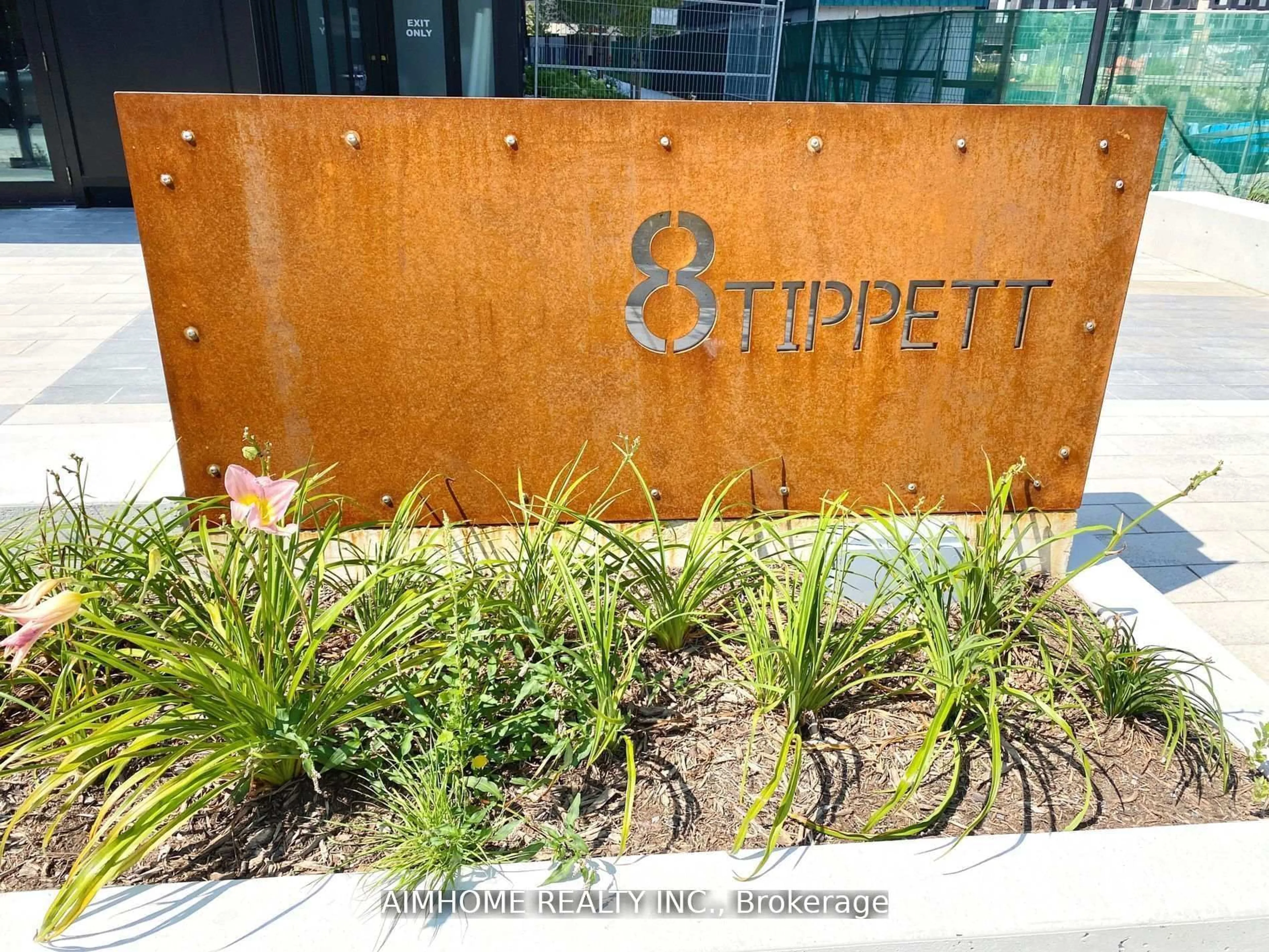 Unknown for 8 TIPPETT Rd #1017, Toronto Ontario M3H 0E7