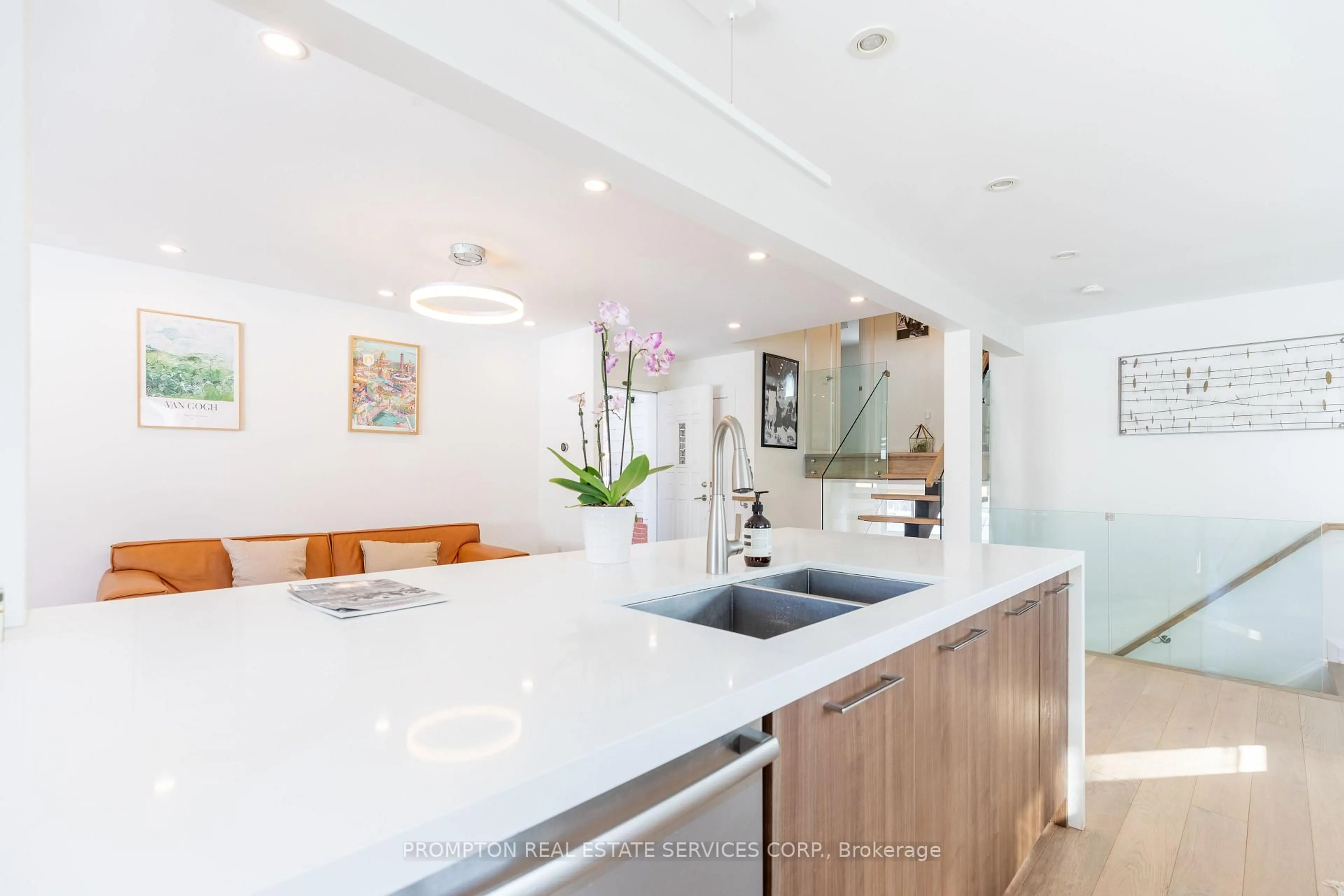 Contemporary kitchen, ceramic/tile floor for 3 Ennismore Pl, Toronto Ontario M2J 1Z9