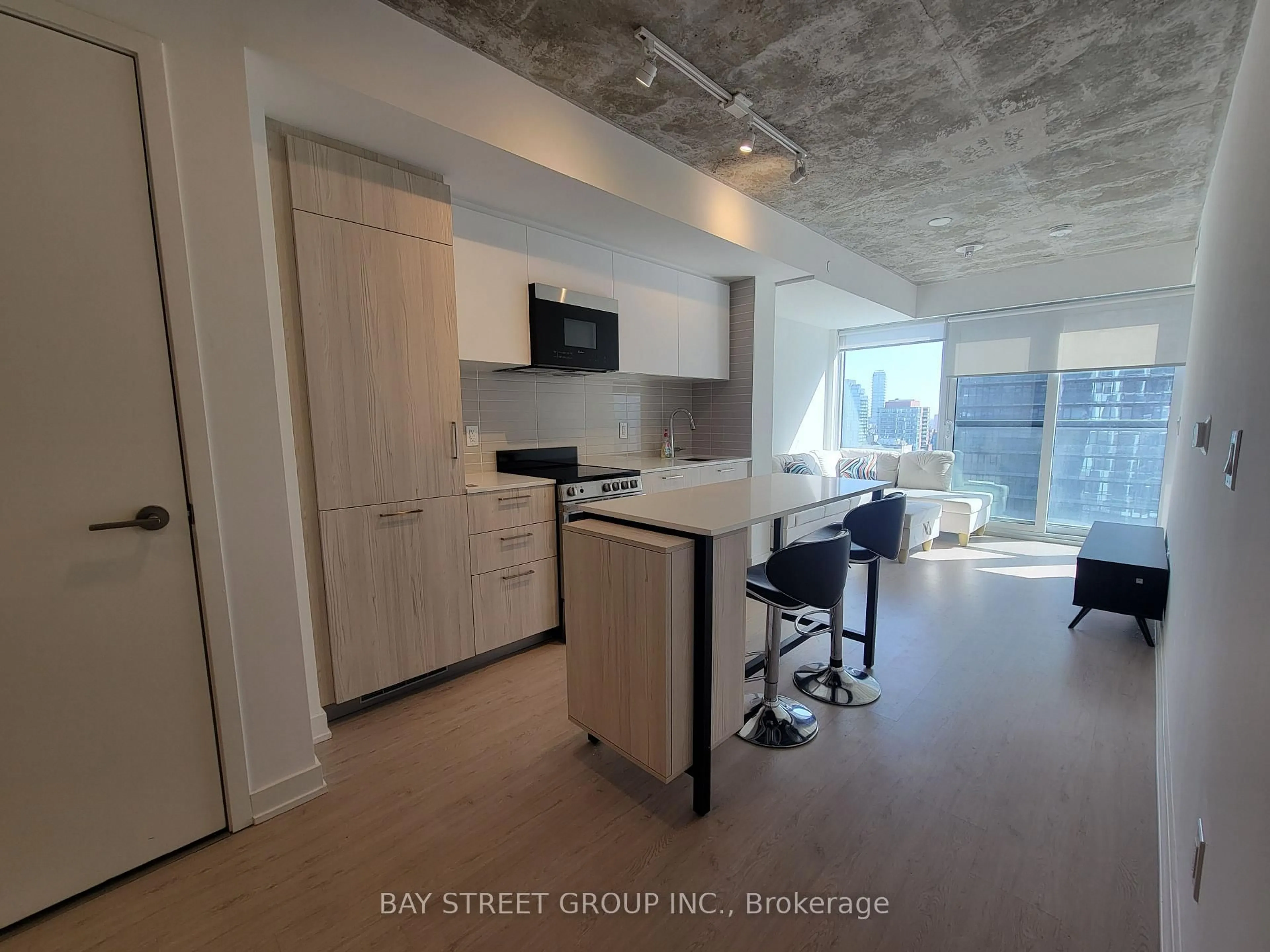 Open concept kitchen, unknown for 65 Mutual St St #1303, Toronto Ontario M5B 0E5