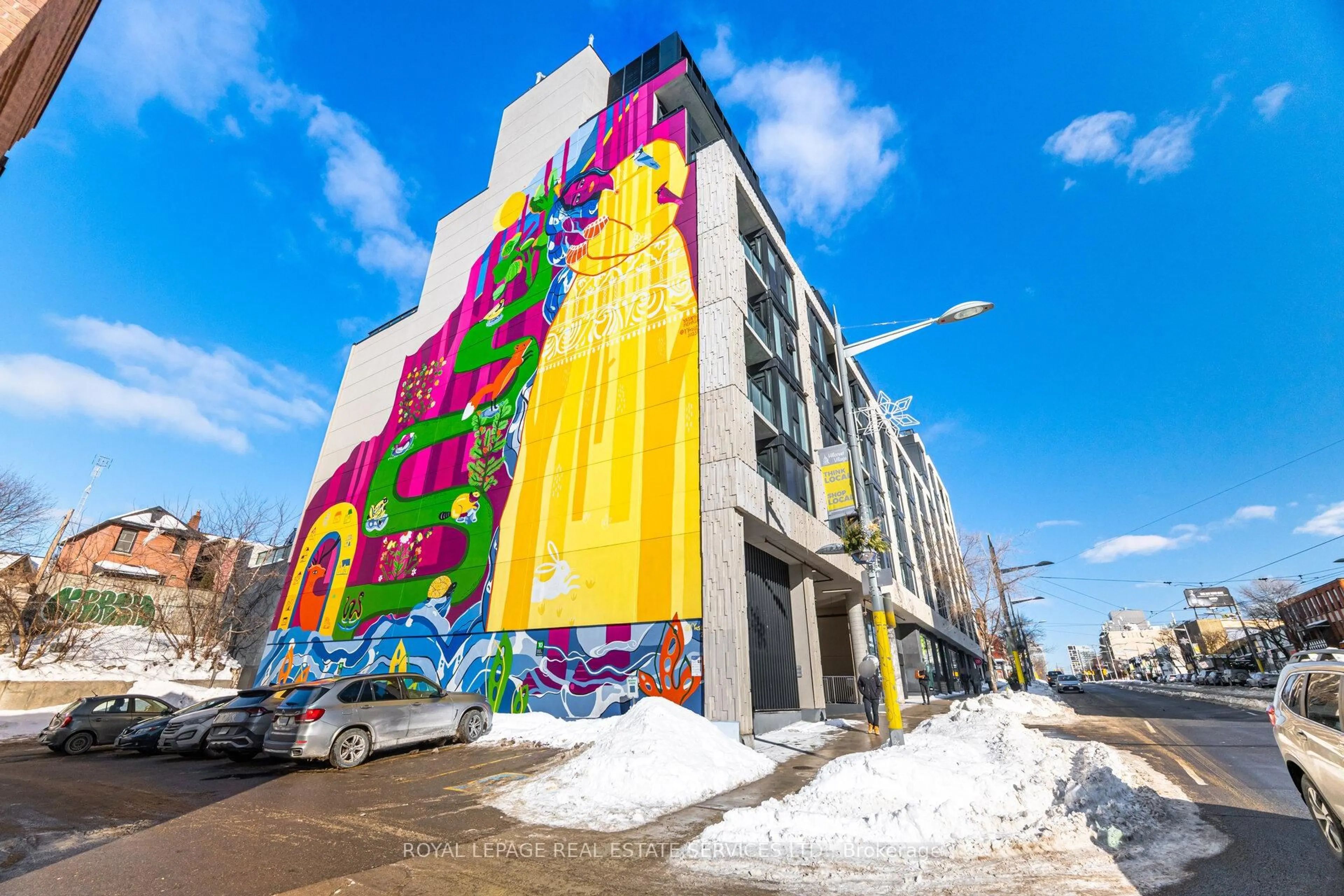 Patio, street for 840 St Clair Ave #406, Toronto Ontario M6C 0A4