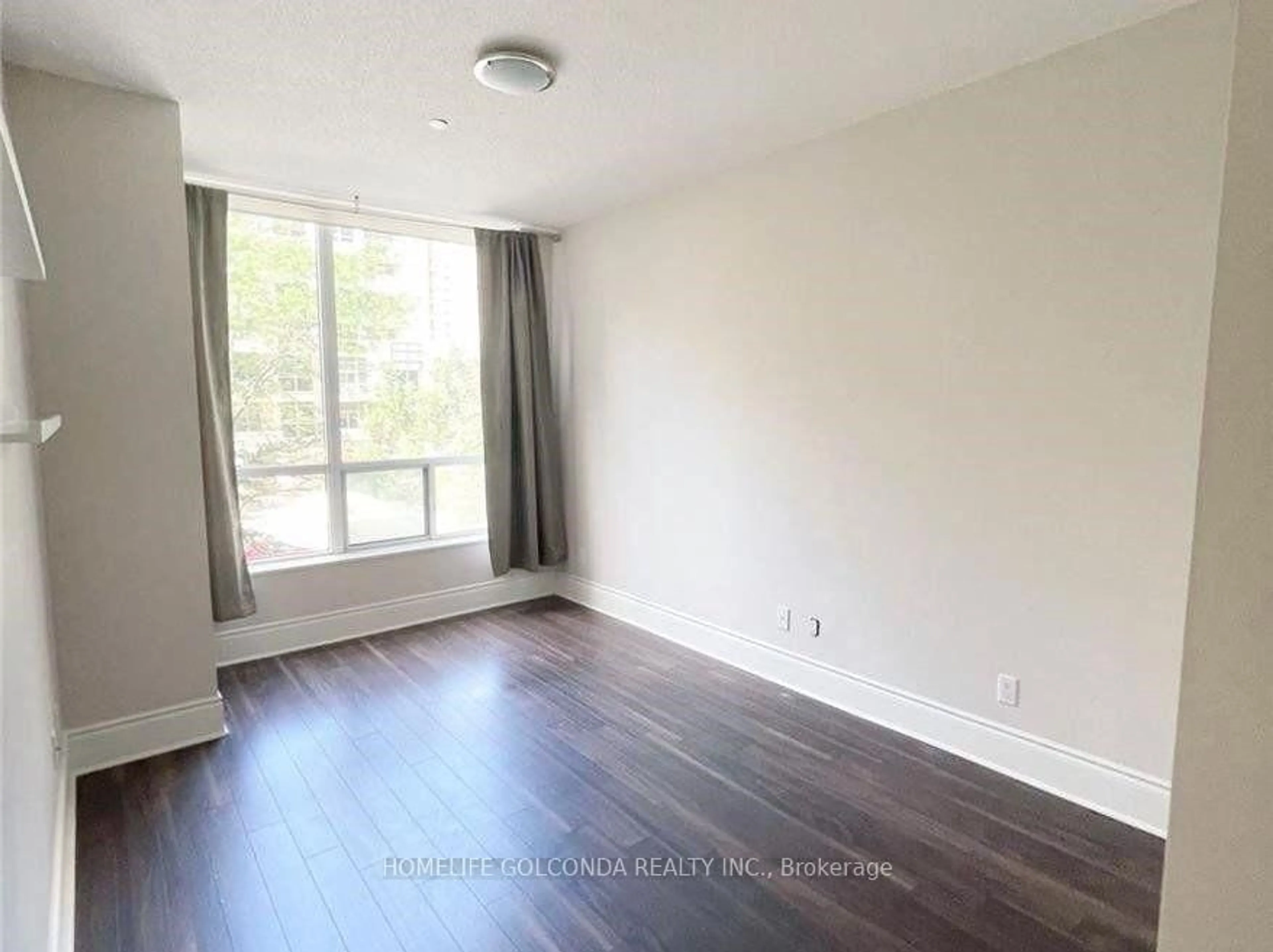 A pic of a room for 10 Northtown Way #211, Toronto Ontario M2N 7L4