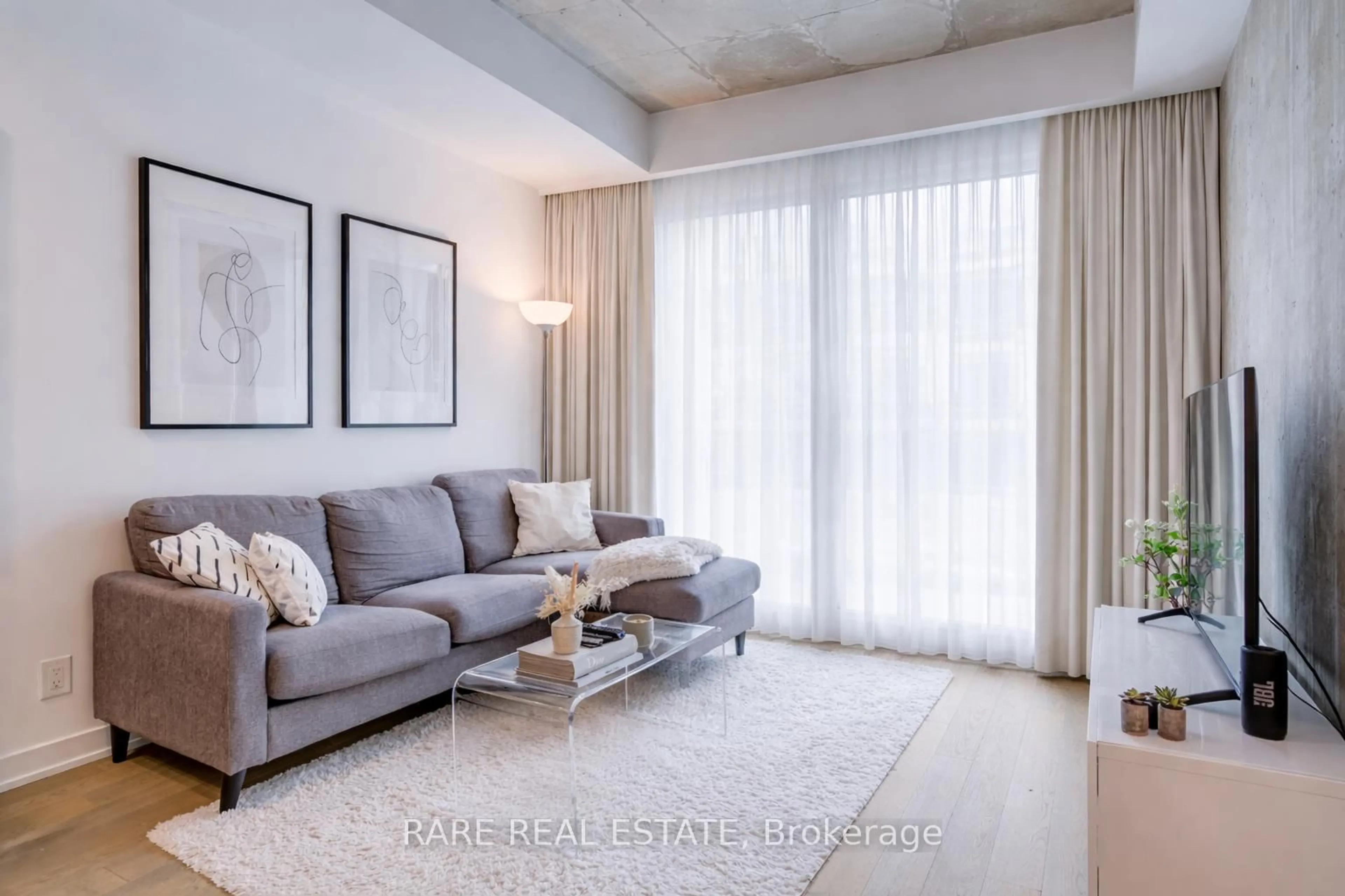 Living room with furniture, unknown for 39 Brant St #513, Toronto Ontario M5V 0M8