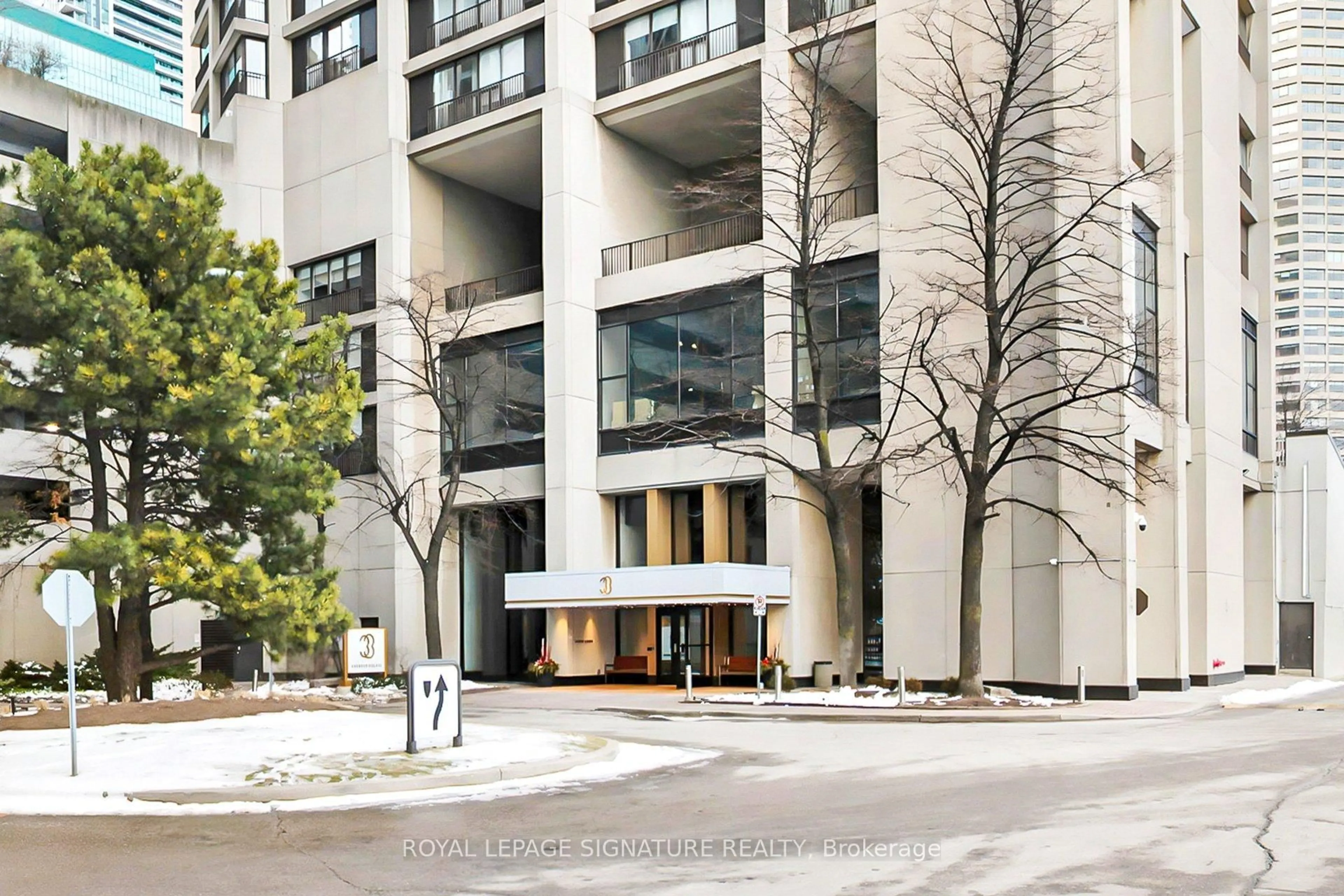 Indoor foyer for 33 Harbour Sq #410/204, Toronto Ontario M5J 2G2