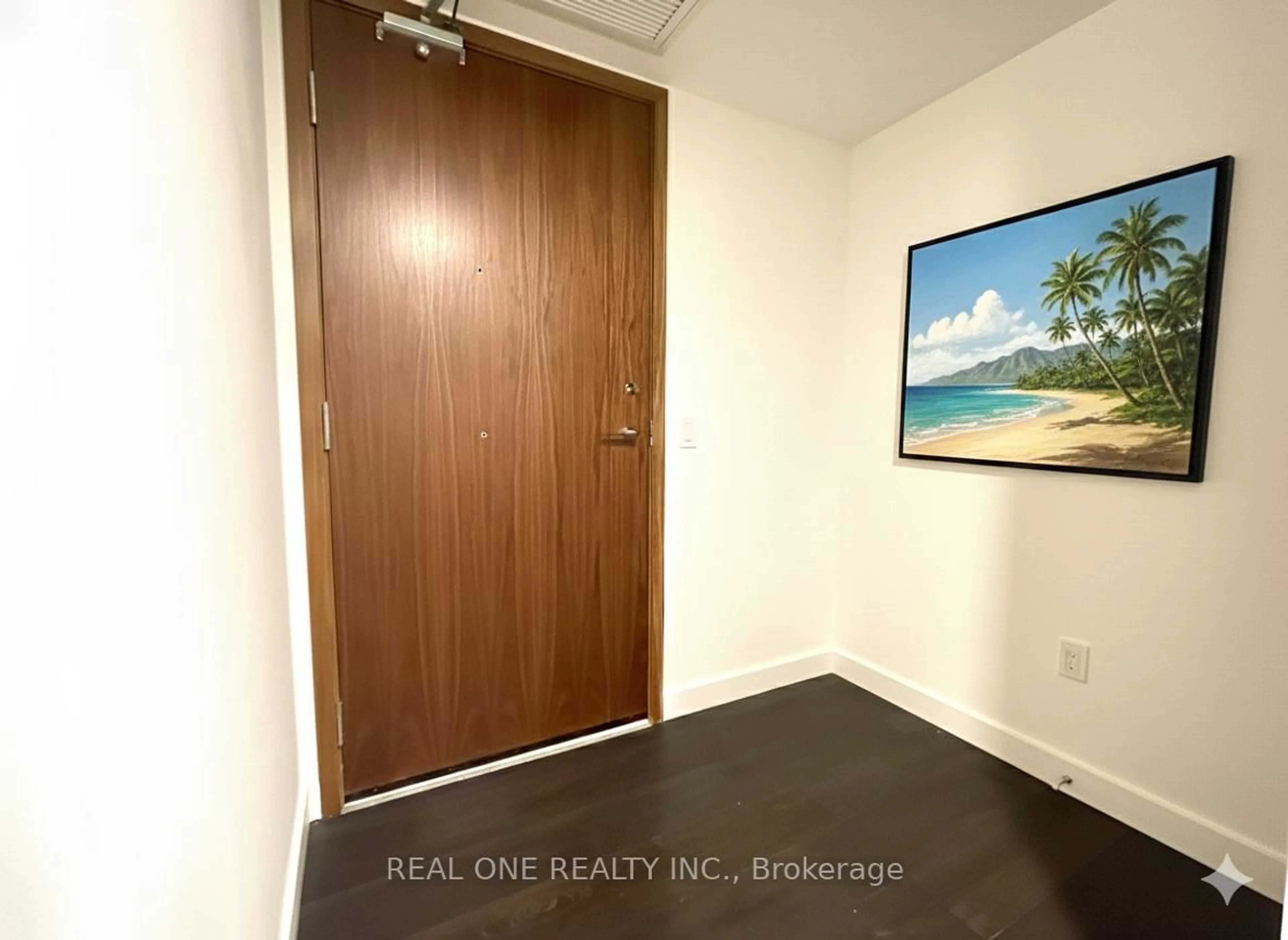 Unknown for 1 Concord Cityplace Way #2505, Toronto Ontario M5V 0X3