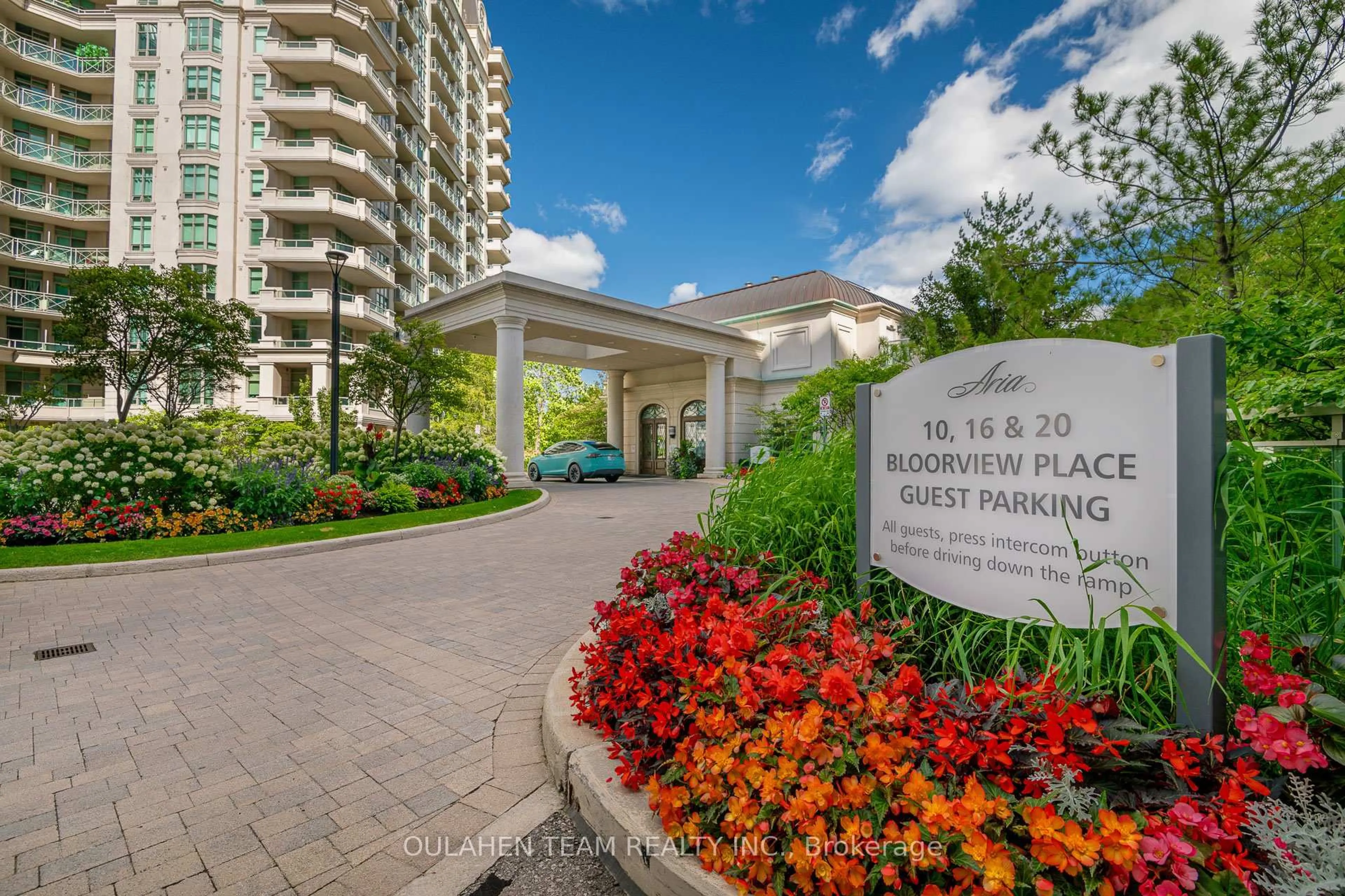 Indoor foyer for 20 Bloorview Pl #717, Toronto Ontario M2J 0A6