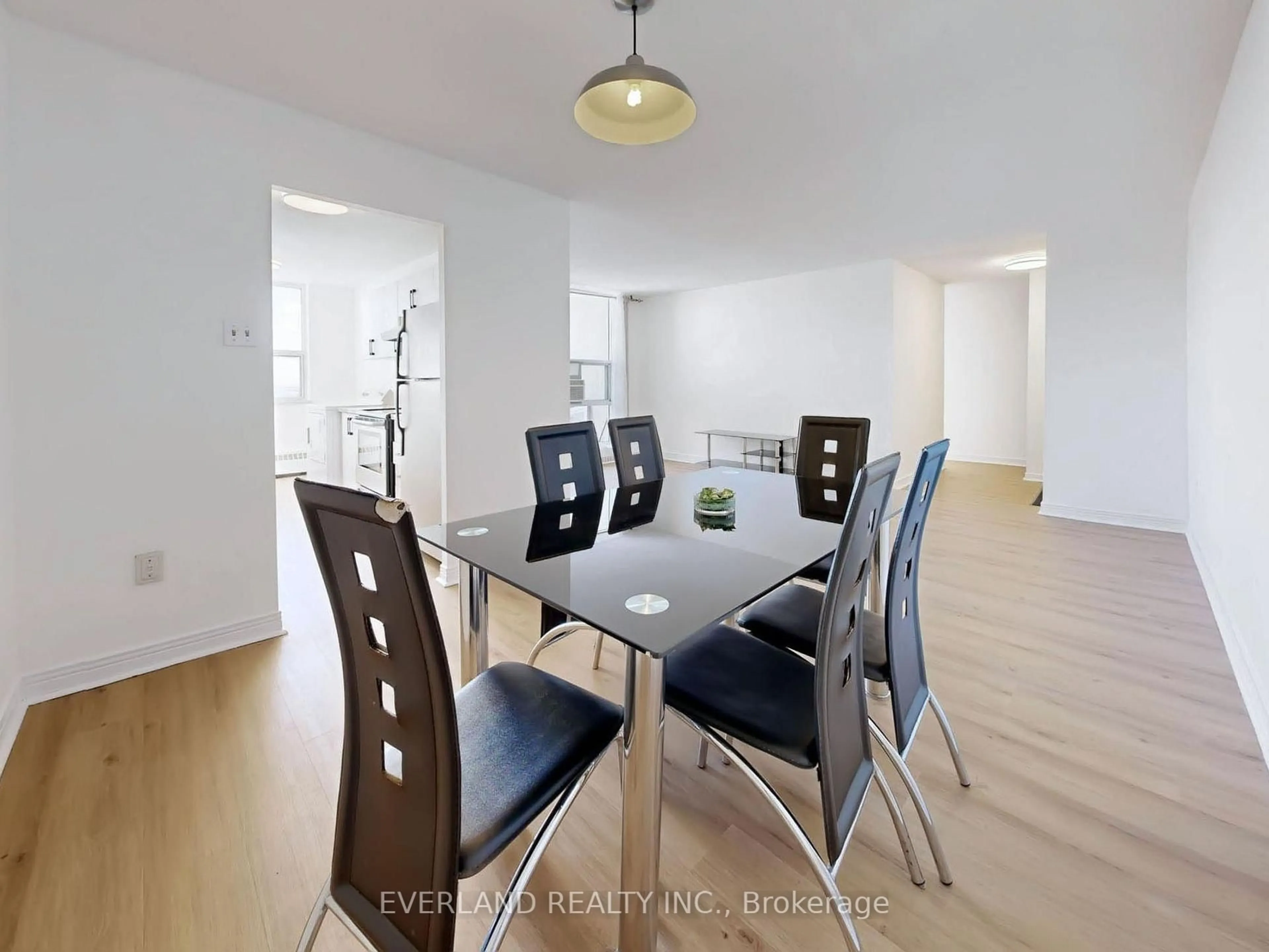 Dining room, wood/laminate floor for 175 Hilda Ave #1104, Toronto Ontario M2M 1V8