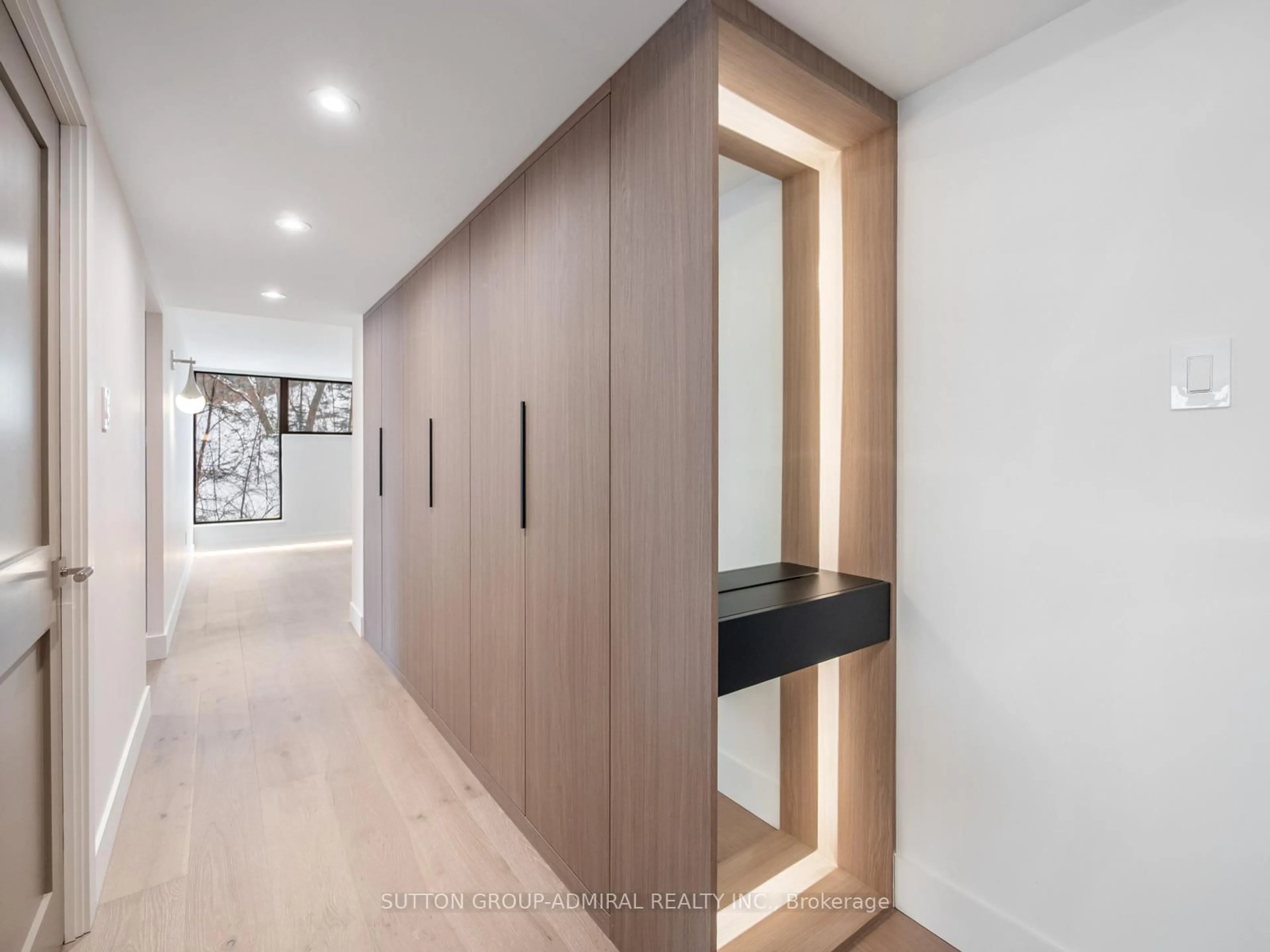 Indoor entryway for 3900 Yonge St #405, Toronto Ontario M4N 3N6