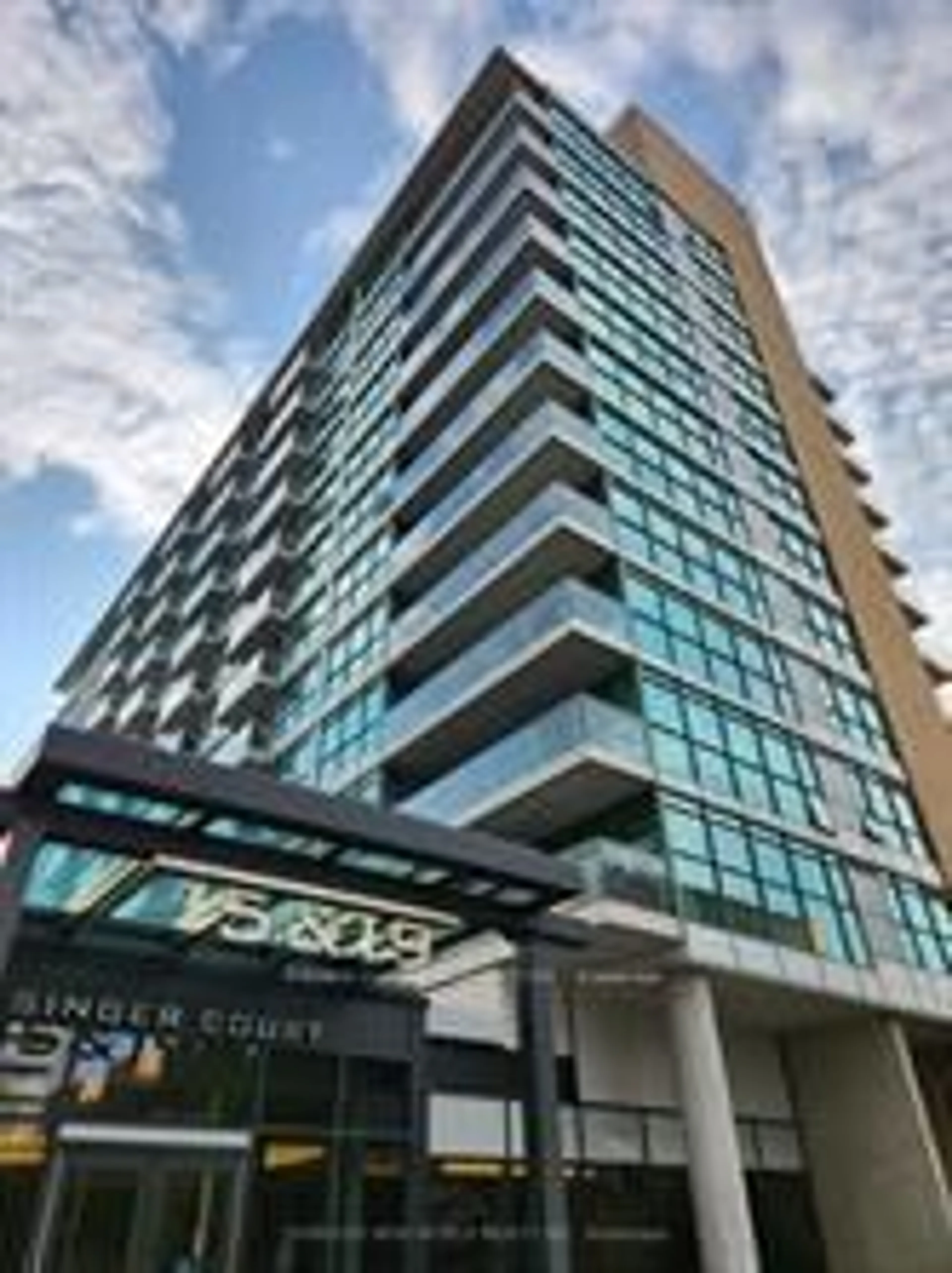 Indoor foyer for 15 Singer Crt #603, Toronto Ontario M2K 0B2