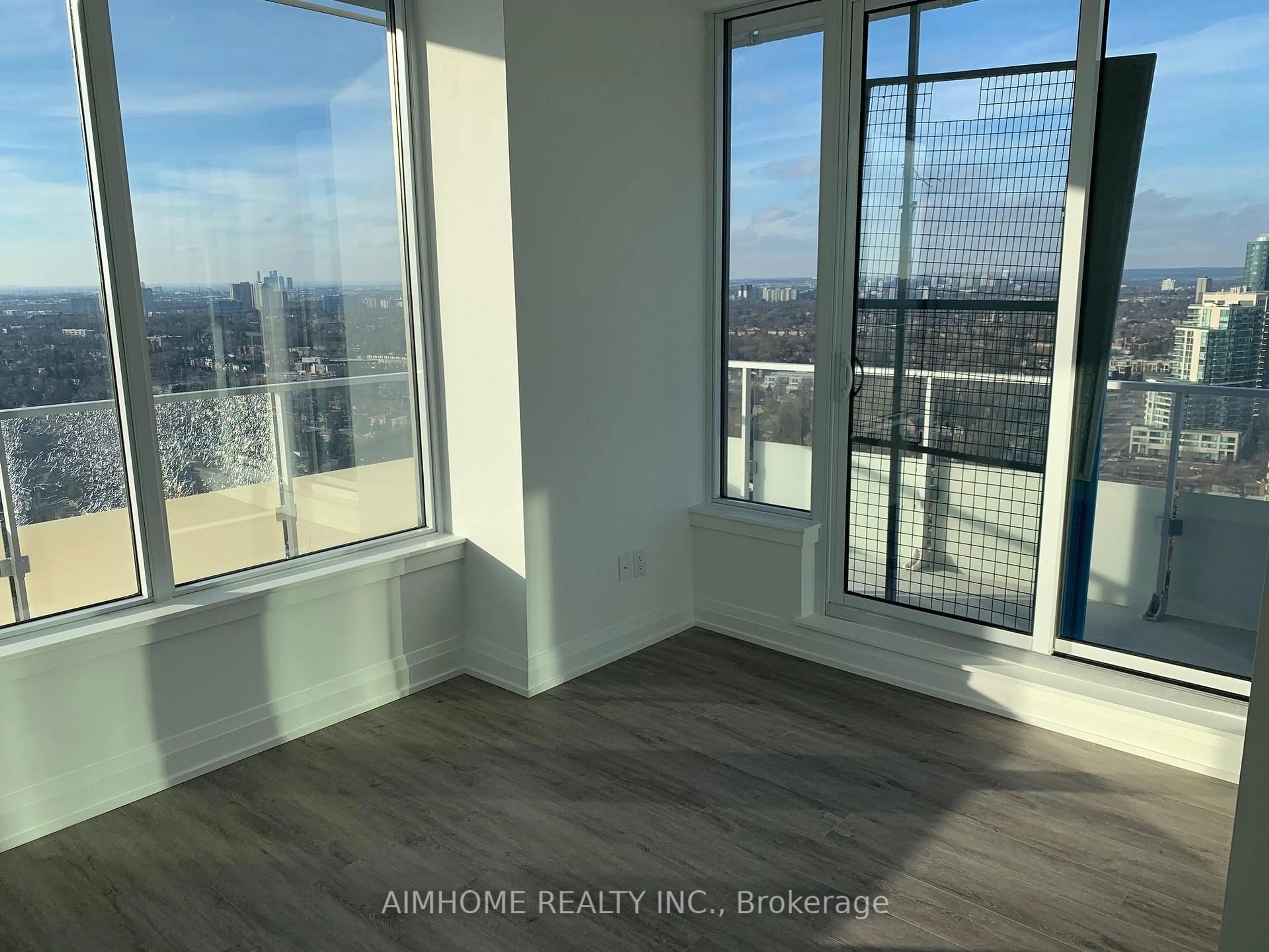 A pic of a room for 75 Canterbury Pl #PH306, Toronto Ontario M2N 0L2