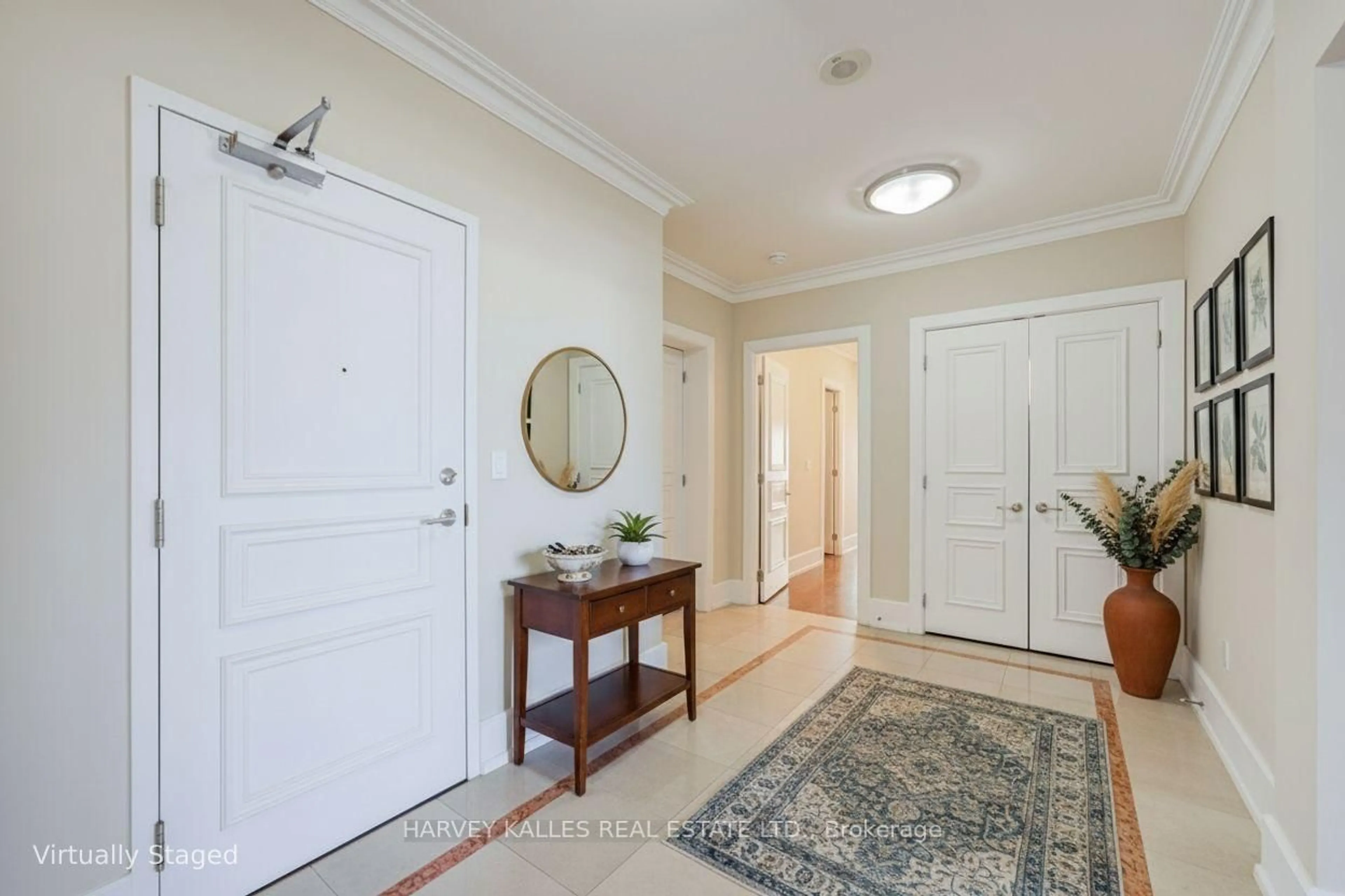 Indoor entryway for 660 Sheppard Ave #1602B, Toronto Ontario M2K 3E5