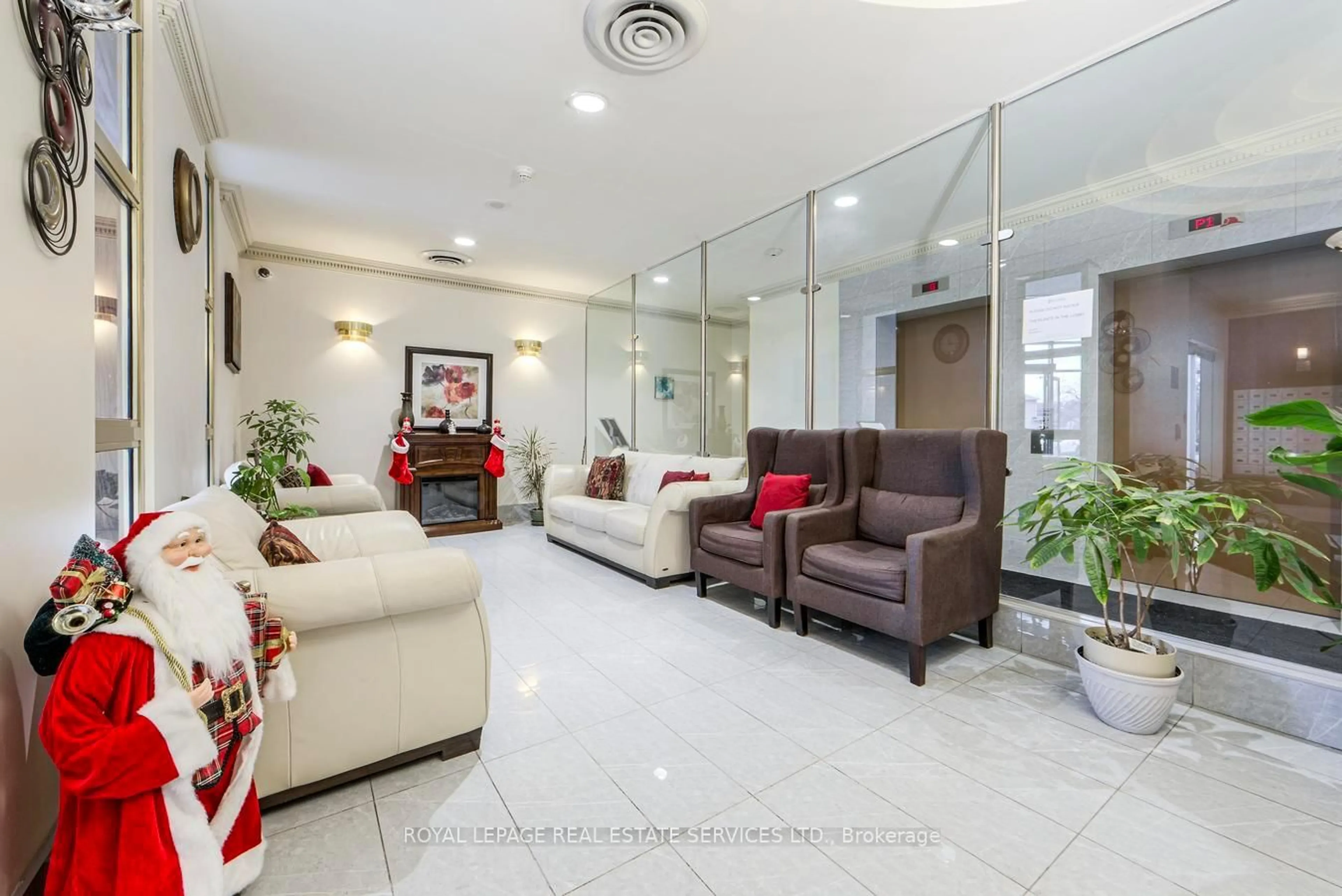 Lobby for 1700 Eglinton Ave #901, Toronto Ontario M4A 2X4