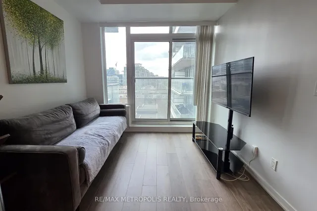 55 East Liberty St #813, Toronto 2