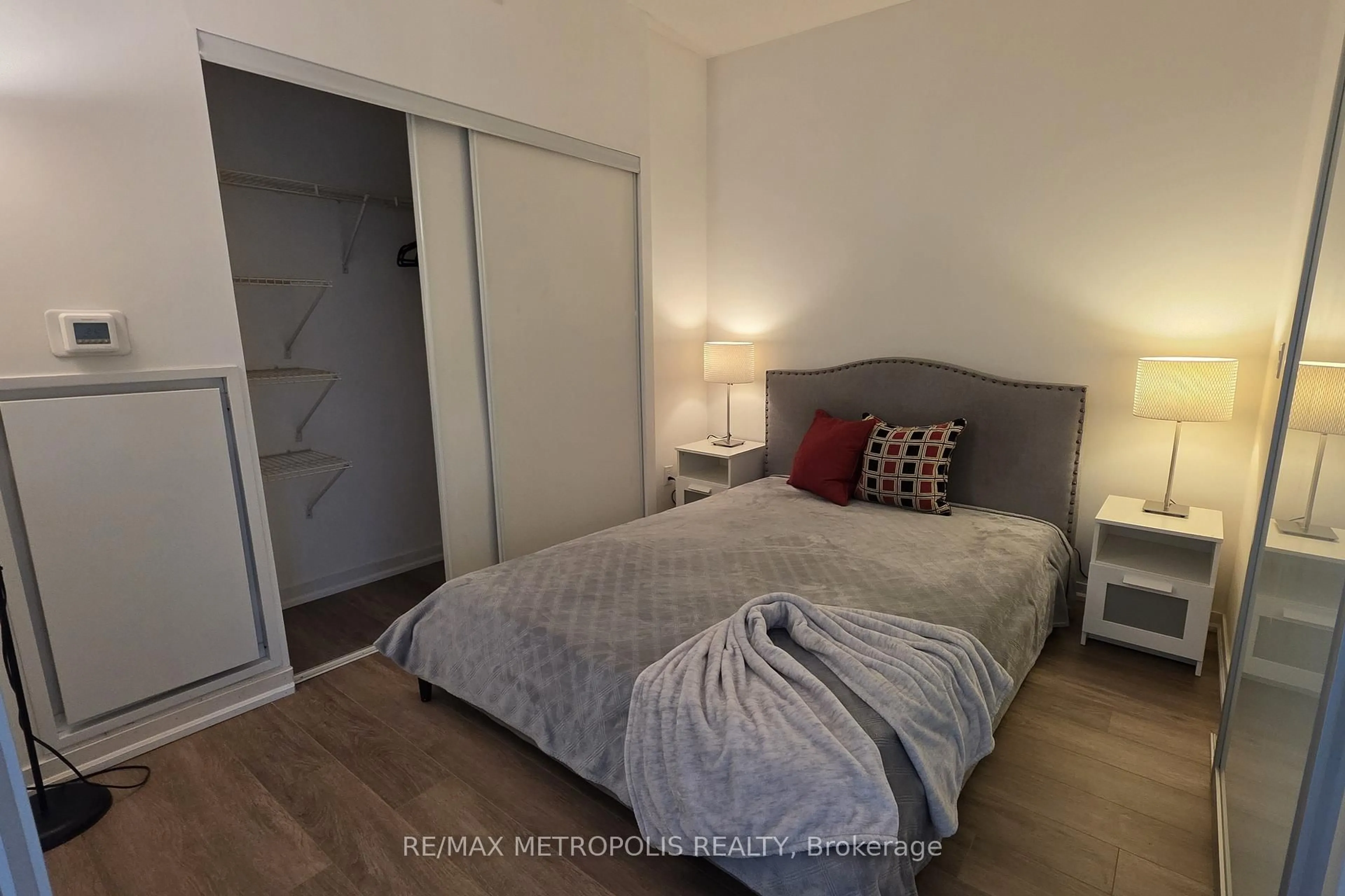 A pic of a room for 55 East Liberty St #813, Toronto Ontario M6K 3P9