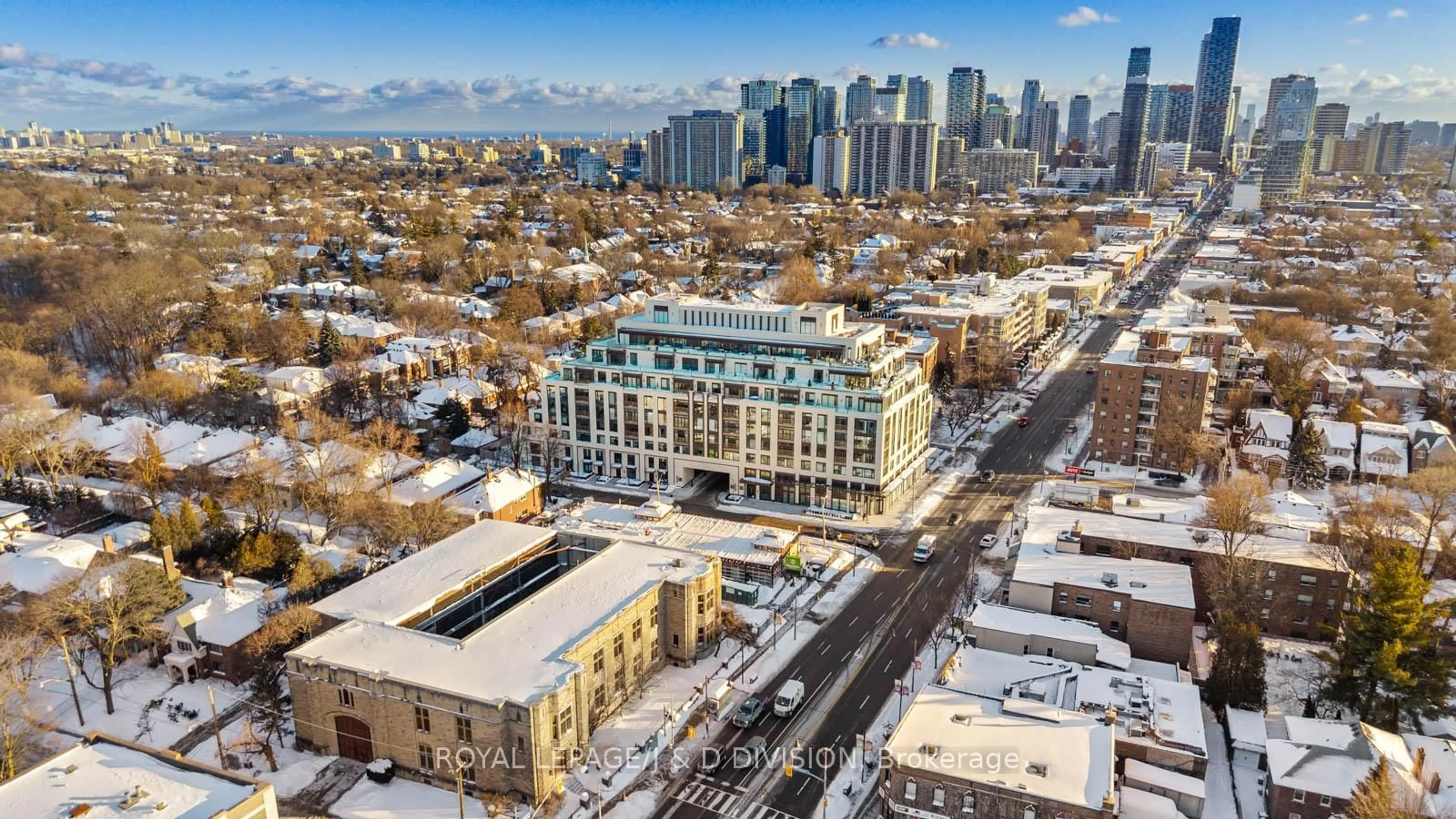 A pic from outside/outdoor area/front of a property/back of a property/a pic from drone, city buildings view from balcony for 1 Strathgowan Ave #710, Toronto Ontario M4N 0B3