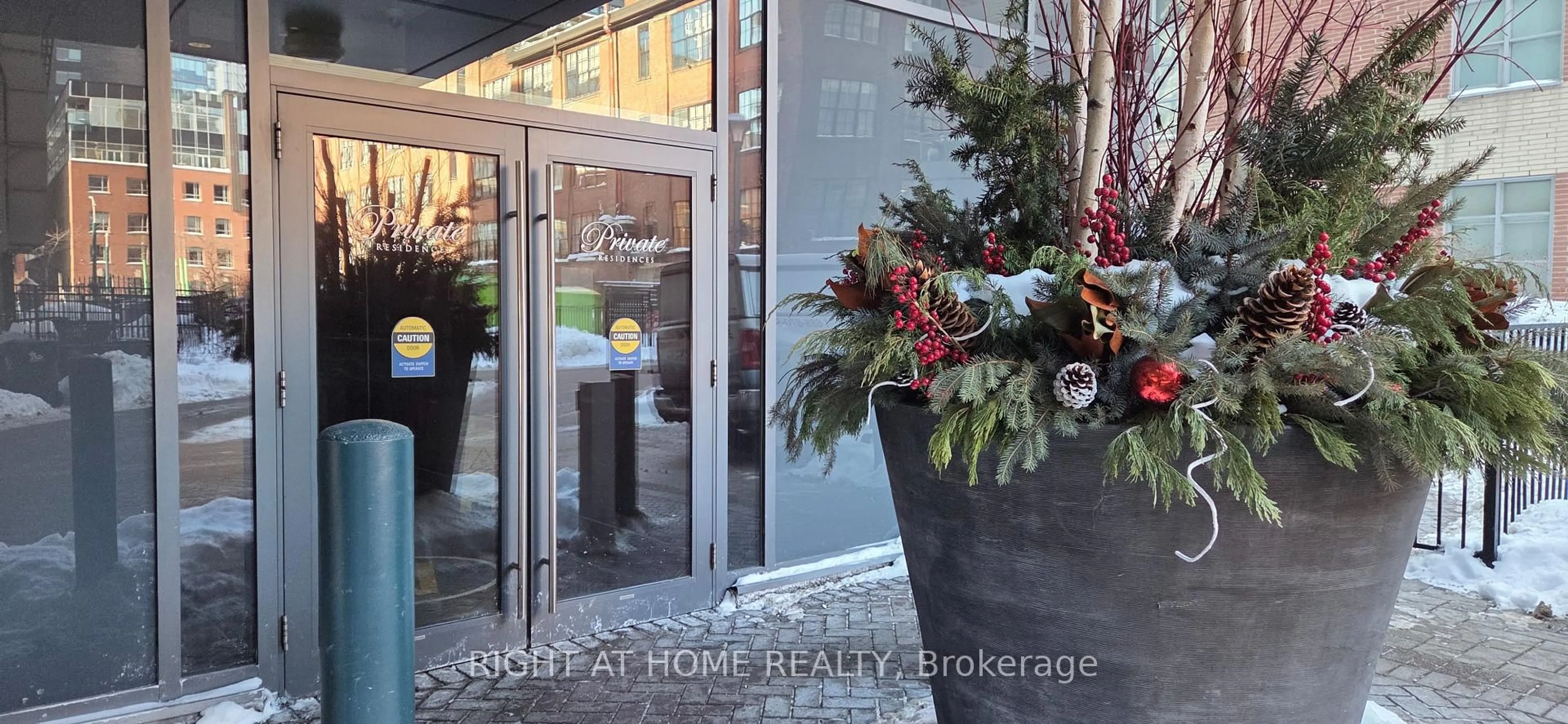 Unknown for 478 King St #911, Toronto Ontario M5V 0A8