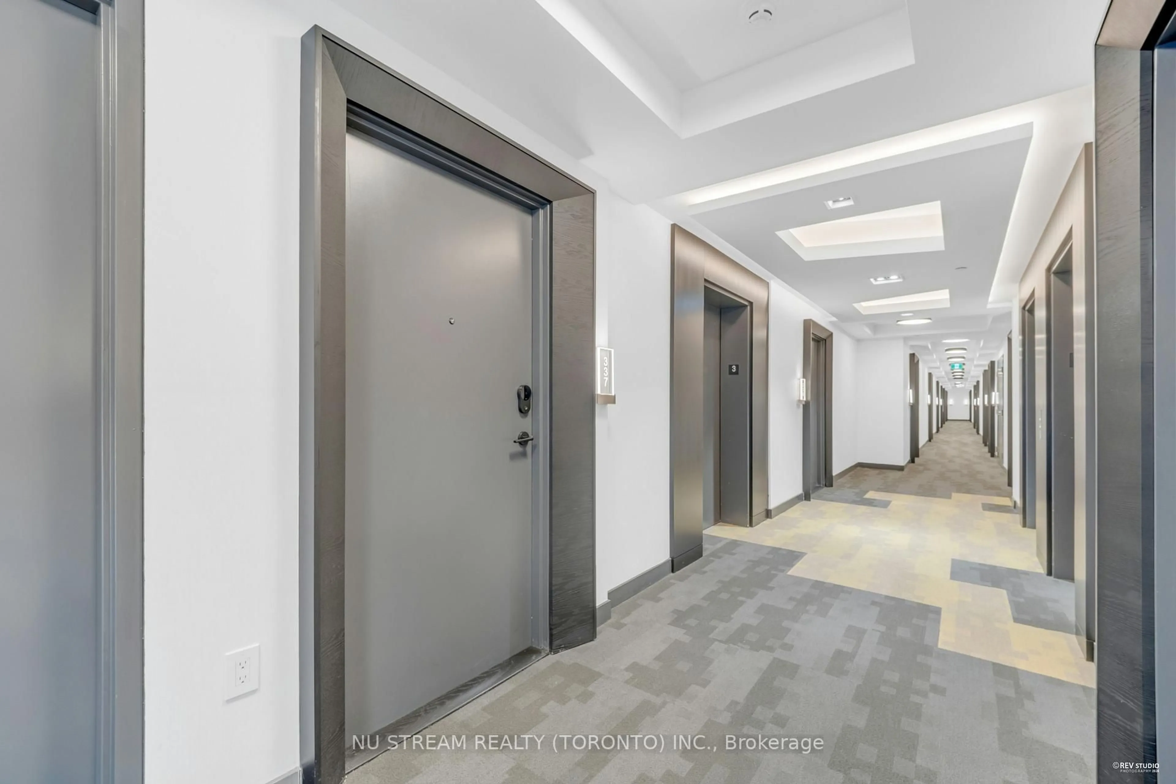 Indoor foyer for 60 Princess St #337, Toronto Ontario M5A 2C7