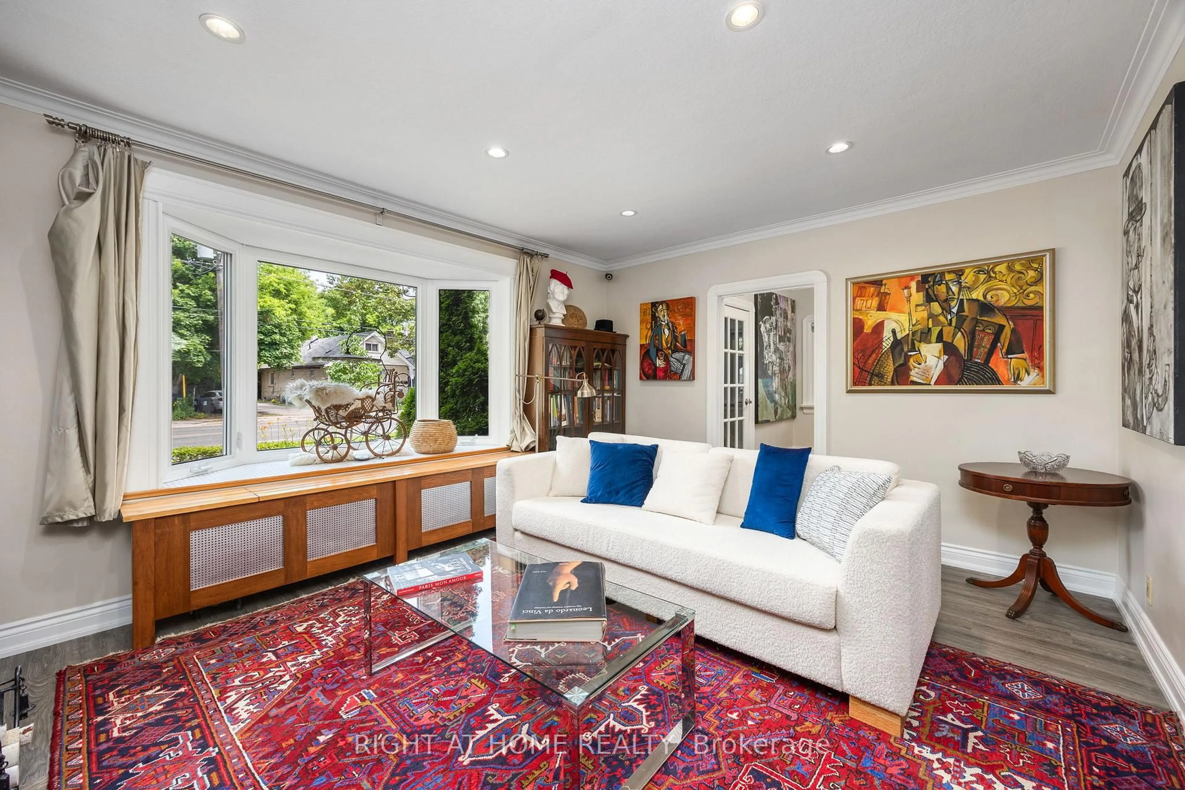 Living room with furniture, unknown for 107 Otter Cres, Toronto Ontario M5N 2W9