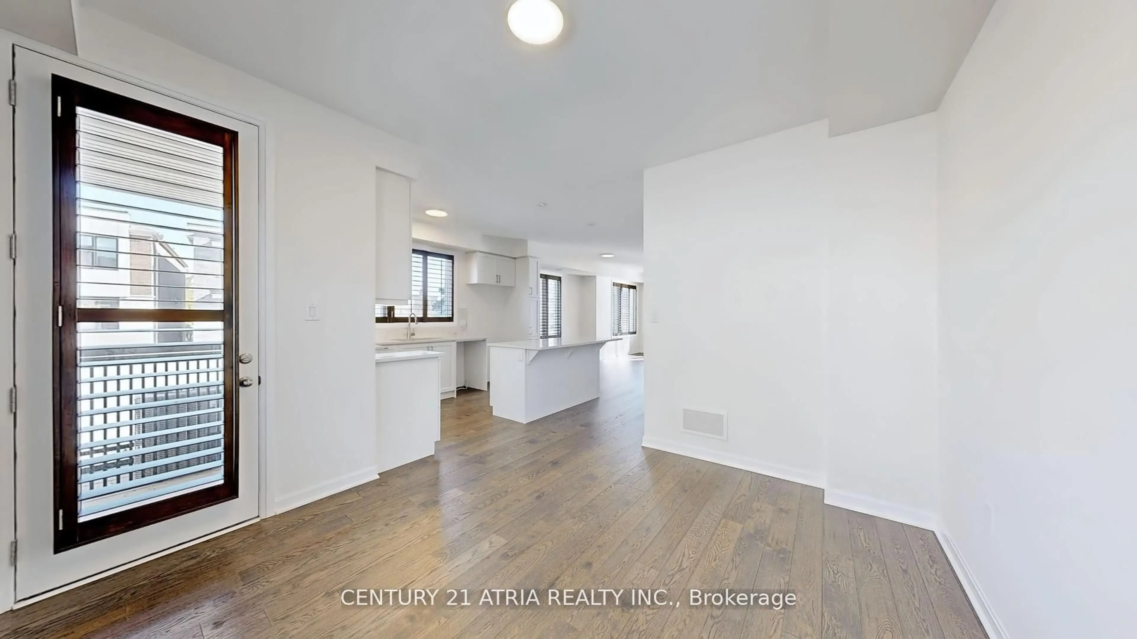 A pic of a room for 205 The Donway East, Toronto Ontario M3B 0B4