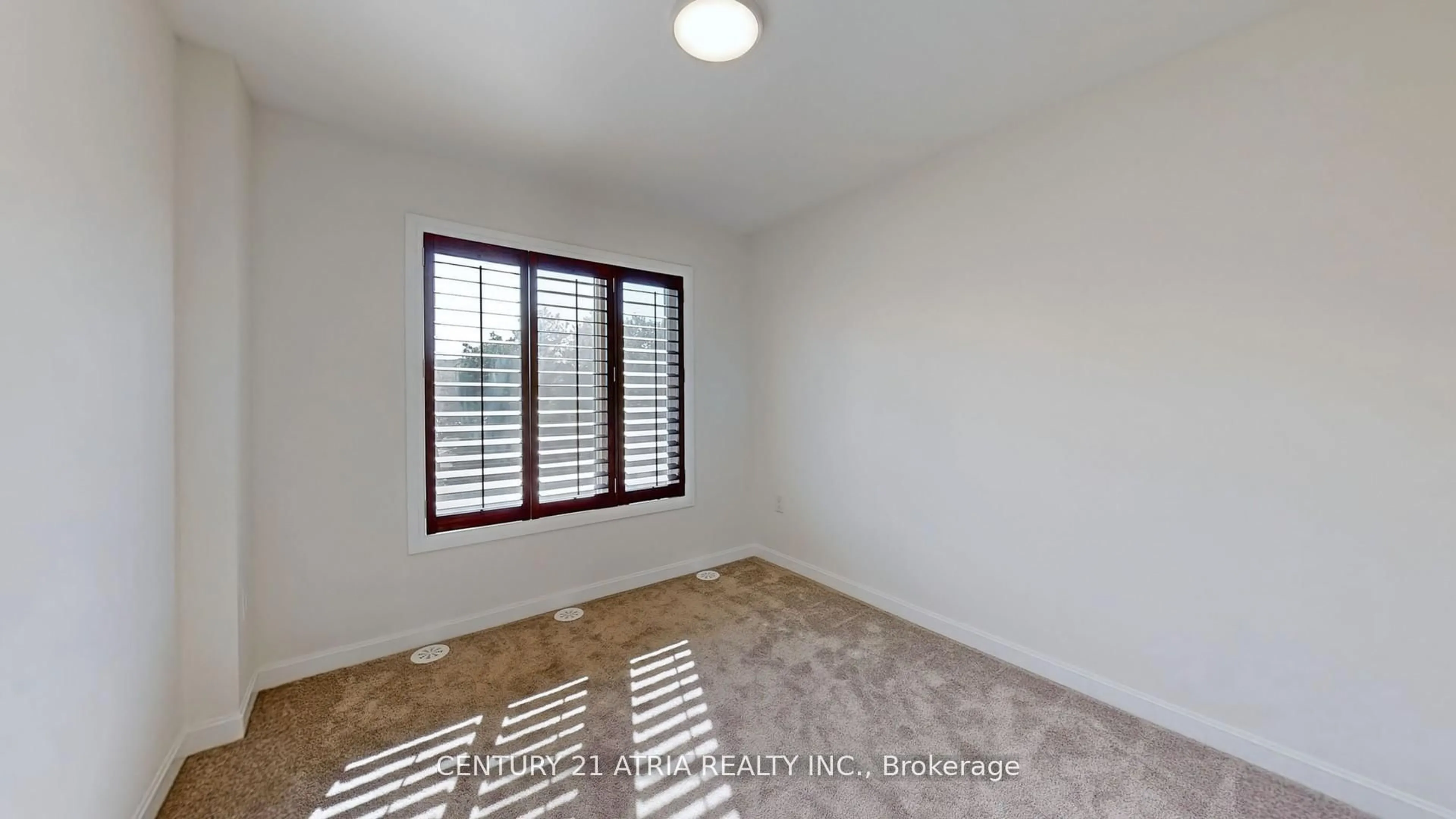 A pic of a room for 205 The Donway East, Toronto Ontario M3B 0B4