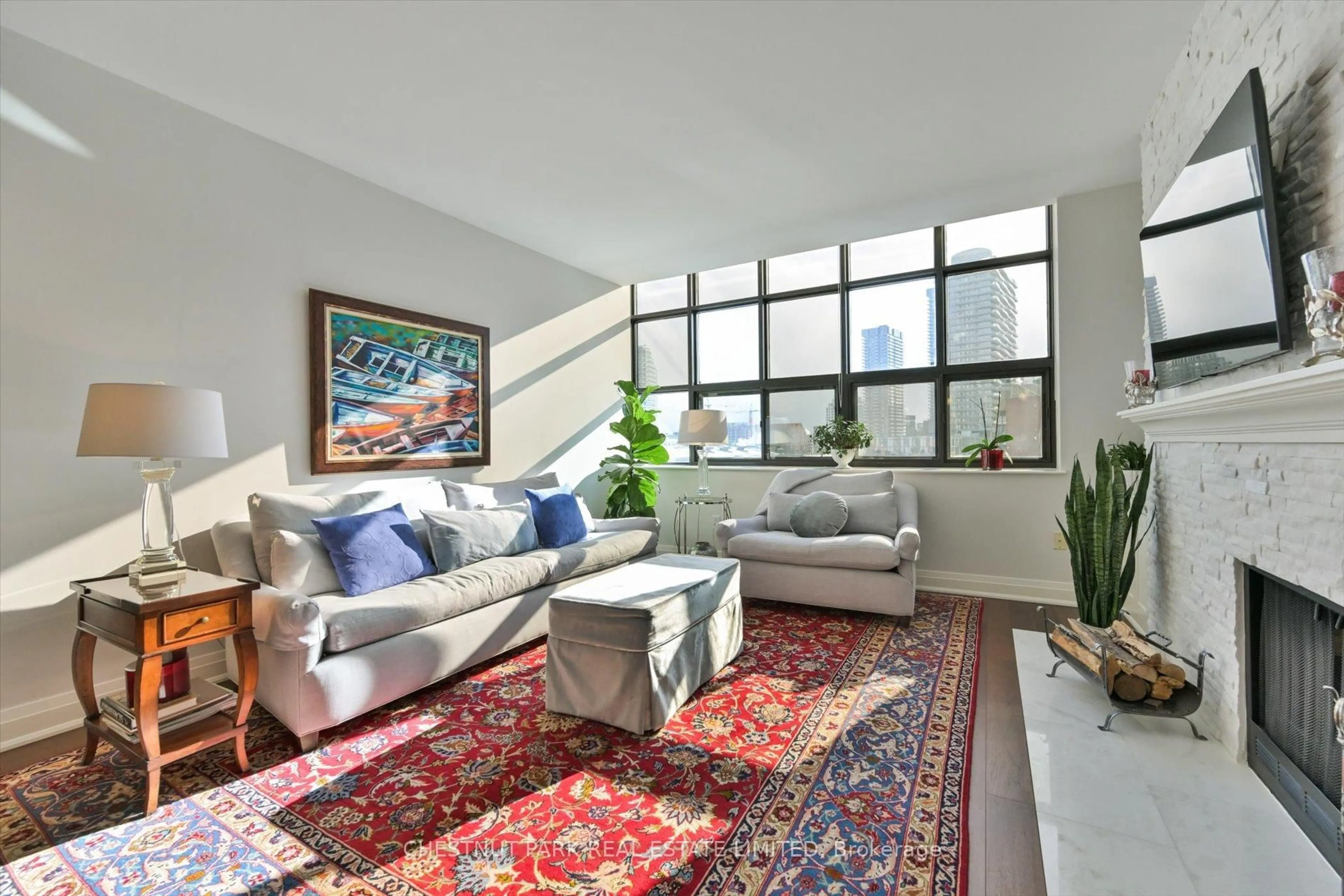 Living room with furniture, unknown for 80 Front St #811, Toronto Ontario M5E 1T4