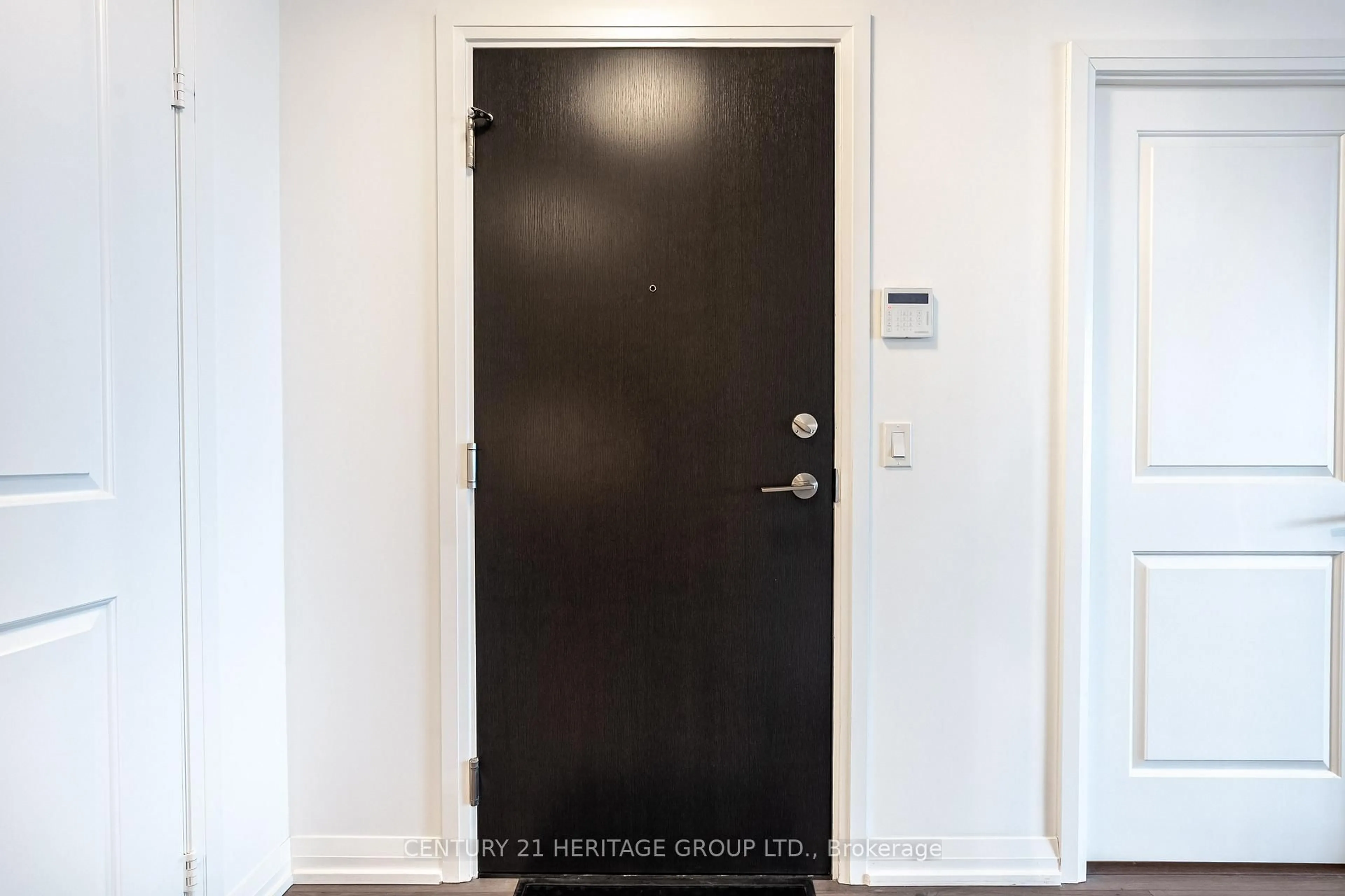 Indoor entryway for 50 Ann O'Reilly Rd #1112, Toronto Ontario M2J 0C9
