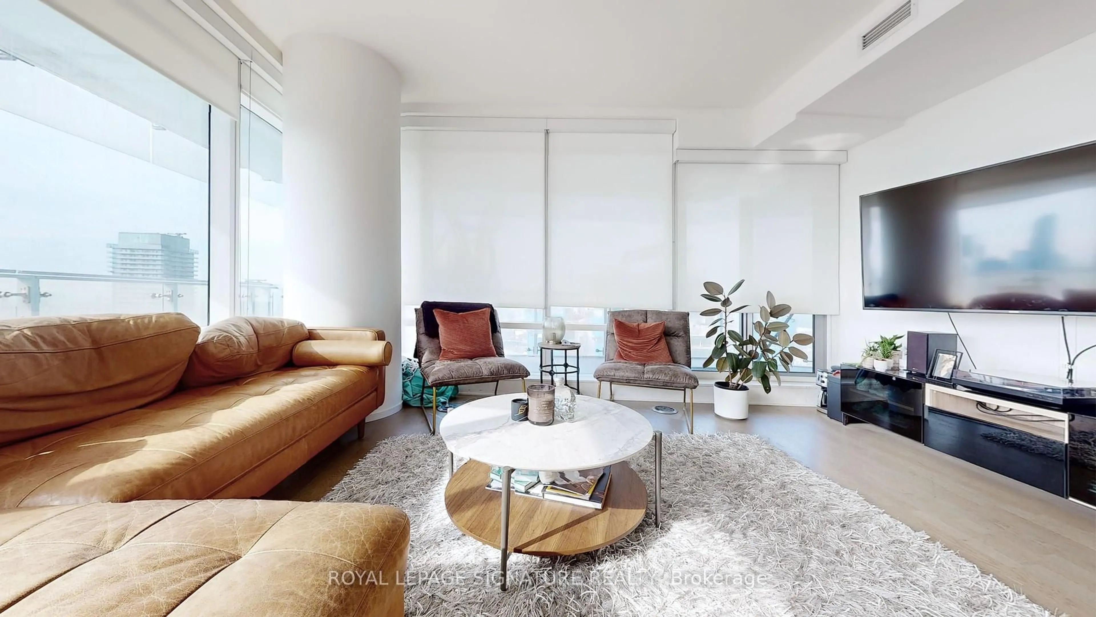 Living room with furniture, unknown for 1 Bloor St #4406, Toronto Ontario M4W 0A8