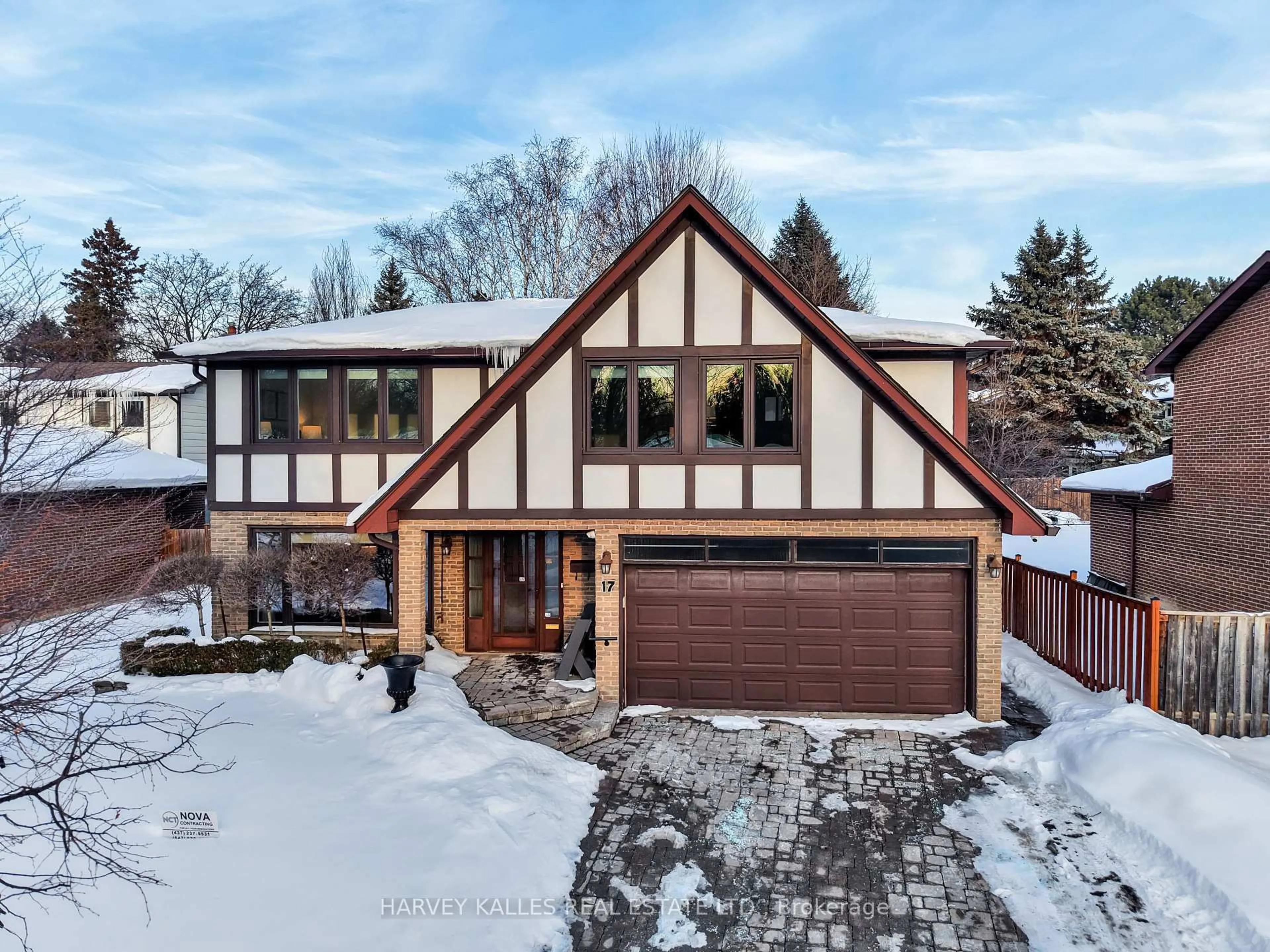 Home with brick exterior material, street for 17 Loganberry Cres, Toronto Ontario M2H 3H3