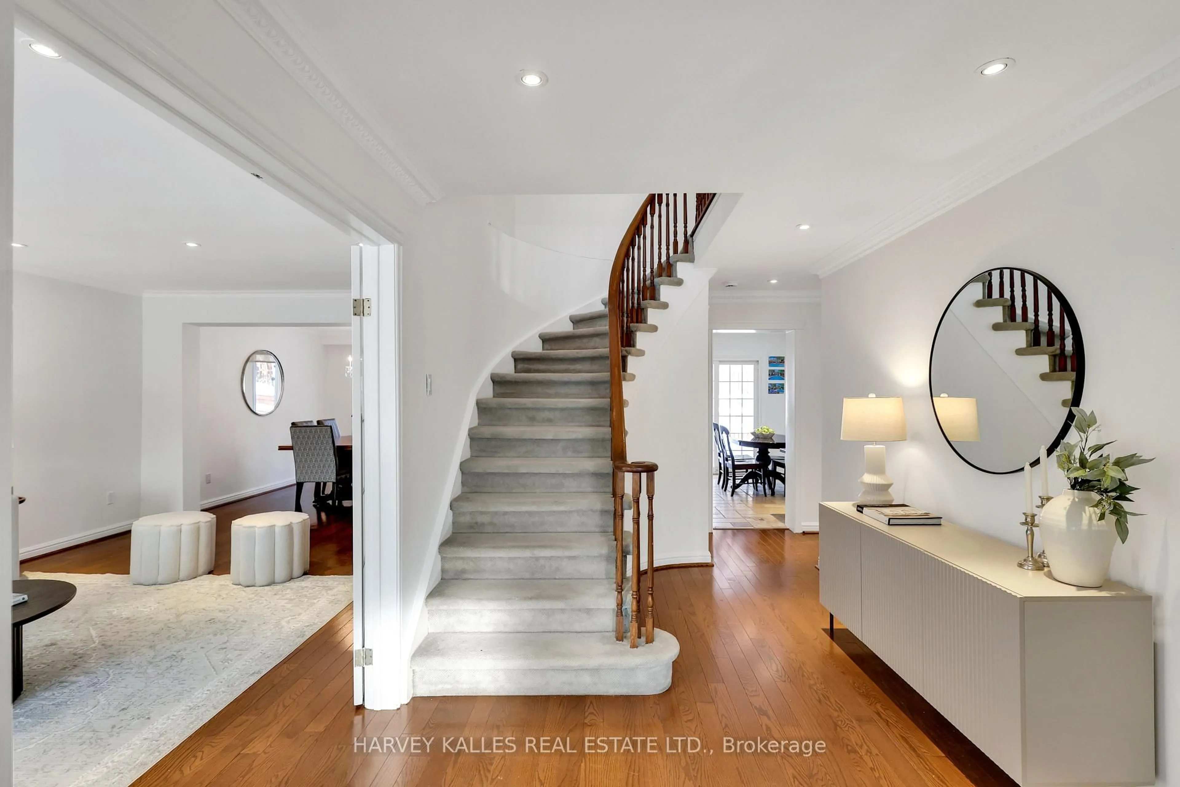 Stairs for 17 Loganberry Cres, Toronto Ontario M2H 3H3