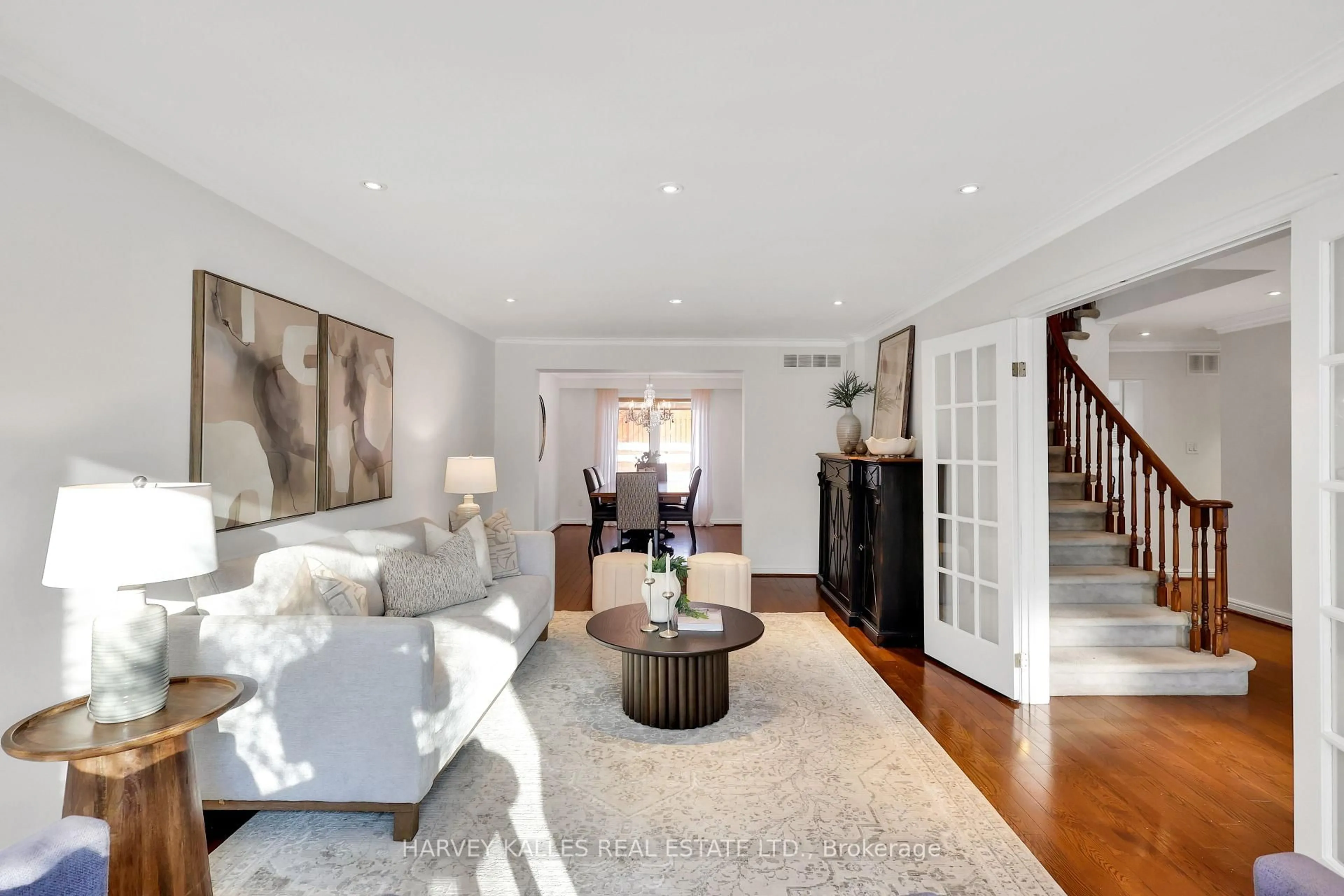 Living room with furniture, unknown for 17 Loganberry Cres, Toronto Ontario M2H 3H3